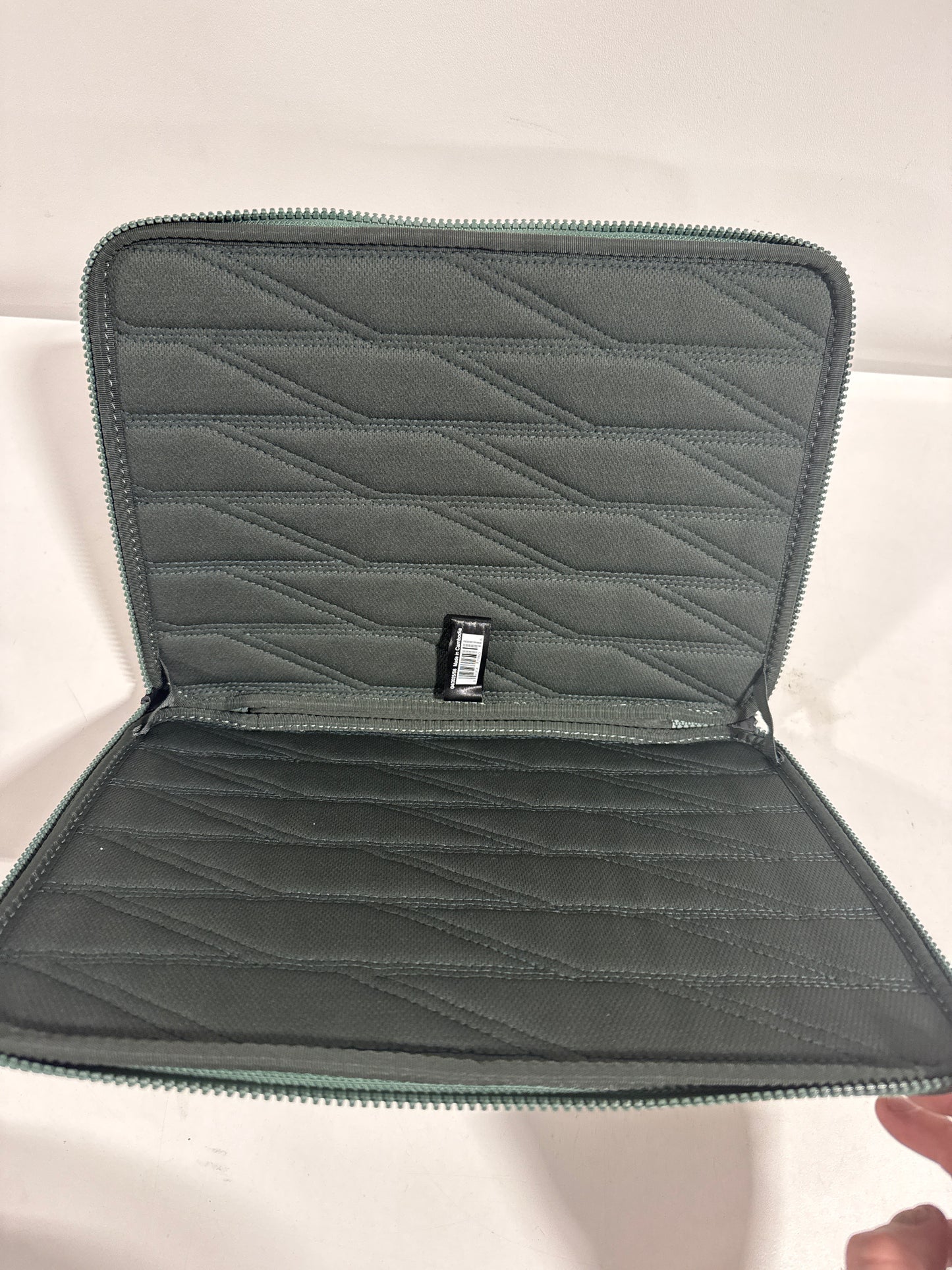 Thule - Gauntlet Laptop Sleeve Laptop Case for 14” Apple MacBook Pro, 13” Apple MacBook Pro, Air, PCs, Laptops & Chromebooks - Hazy Green