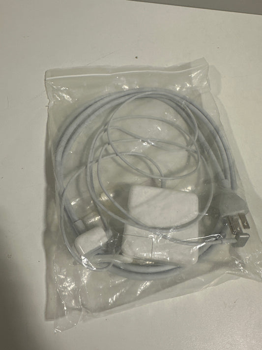 Apple 60W MagSafe 2 Power Adapter (MacBook Pro with 13-inch Retina Display) - White