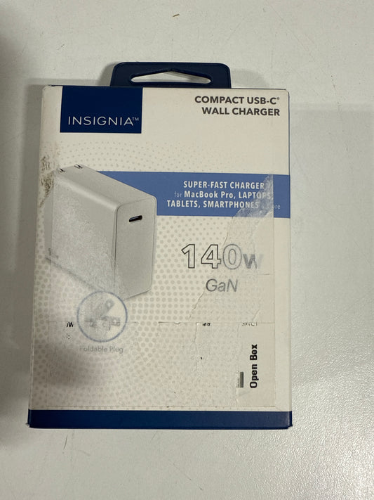 Insignia™ - 140W USB-C GaN Wall Charger for MacBook Pro, MacBook Air, IPads, Galaxy Tablets, and Other USB-C Laptops and Devices - White