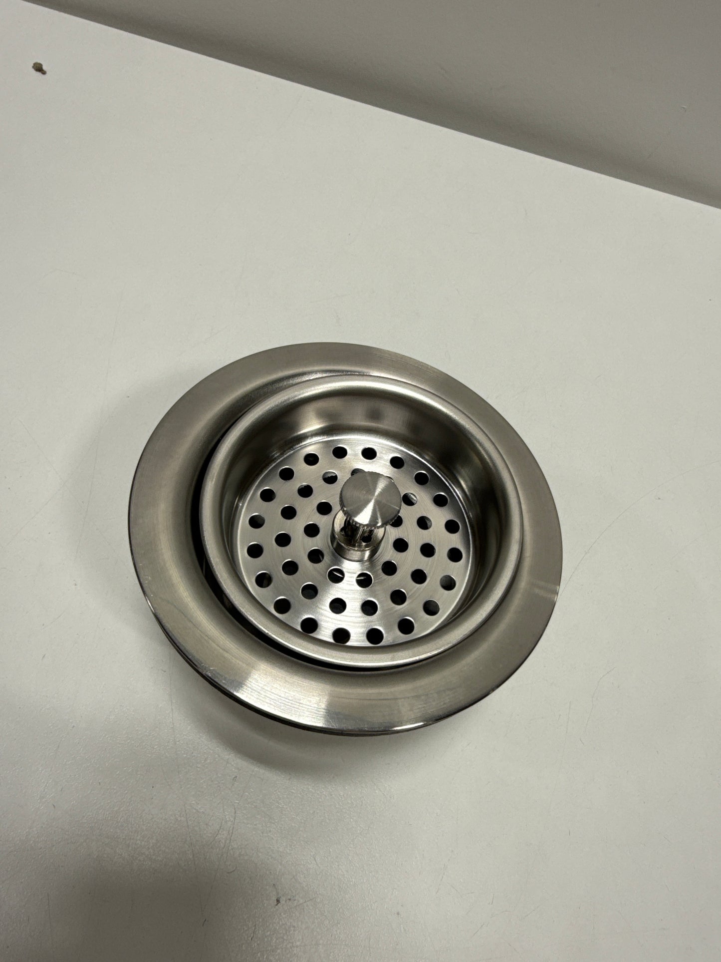 Signature Hardware SH171ZSS 3-1/2" Basket Strainer