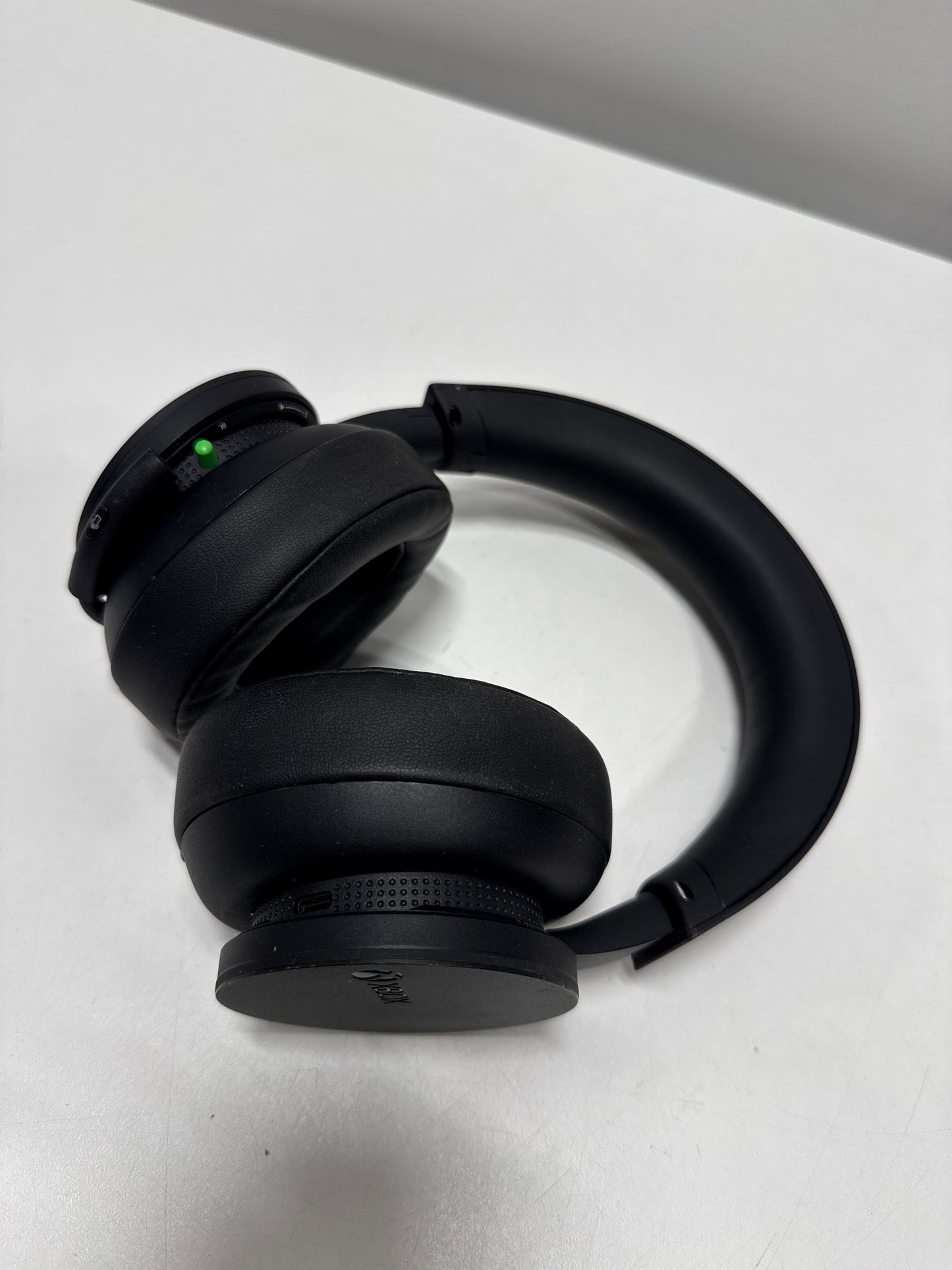 Used Xbox Wireless Stereo Headset - Xbox One/Series X|S/PC: Hybrid Connectivity Foam Ear Cushions - *Headphones & Tech