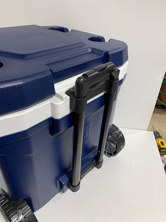 Used See Desc IGLOO MaxCold 58 Litre (62 US QT) Roller Cool Box Ice Cooler 98 Cans