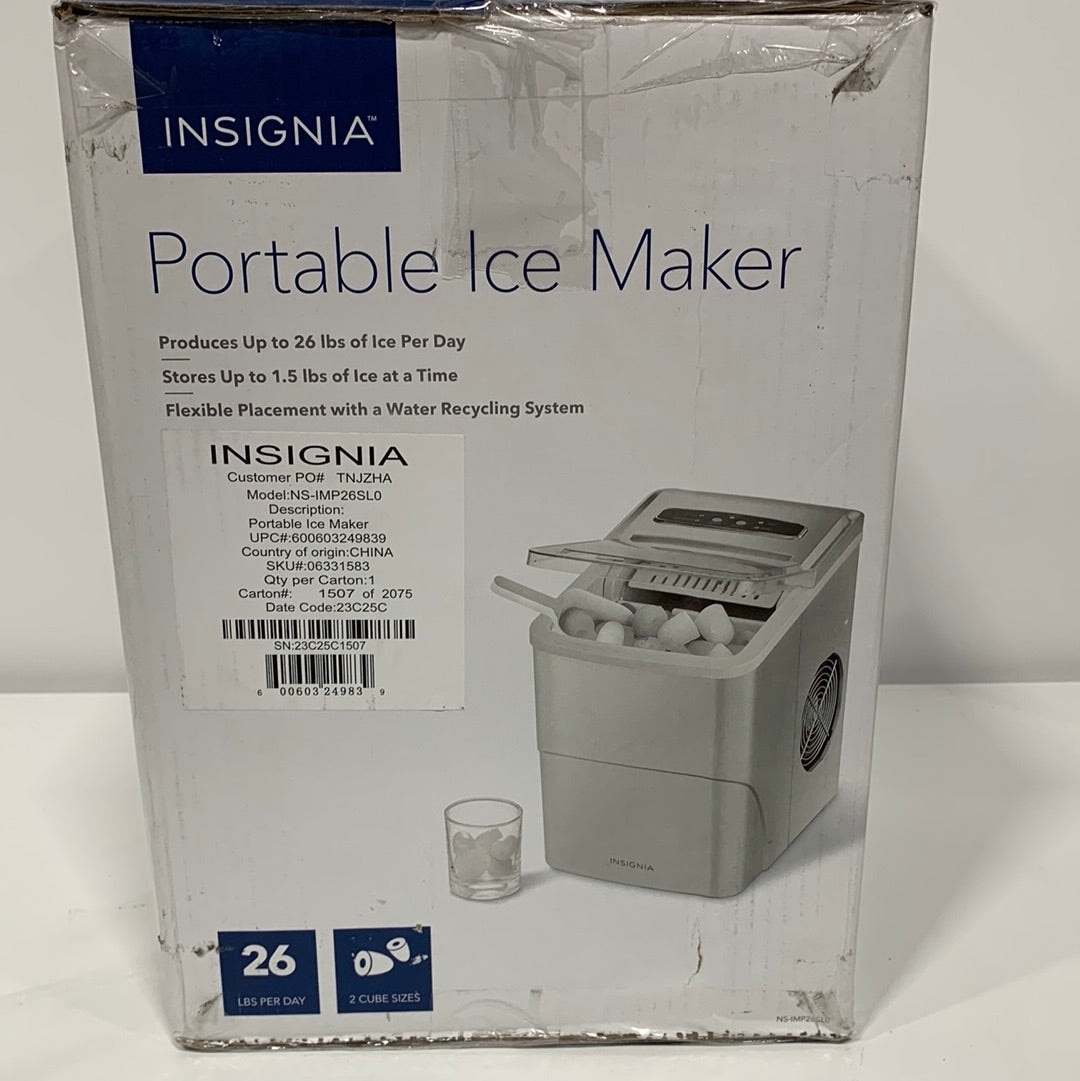 Insignia- 26 Lb. hot Portable Icemaker with Auto Shut-Off - Mint