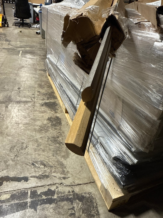 WESTMERE OAK Mohawk Quarter Round Molding 28 Pieces 10’ Long Each