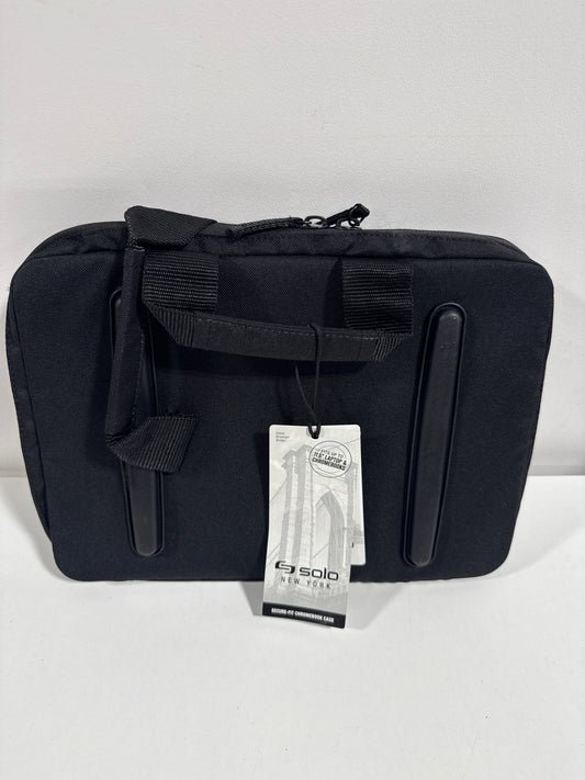 See Desc - Solo New York - Secure-Fit 11.6" Chromebook Case - Black