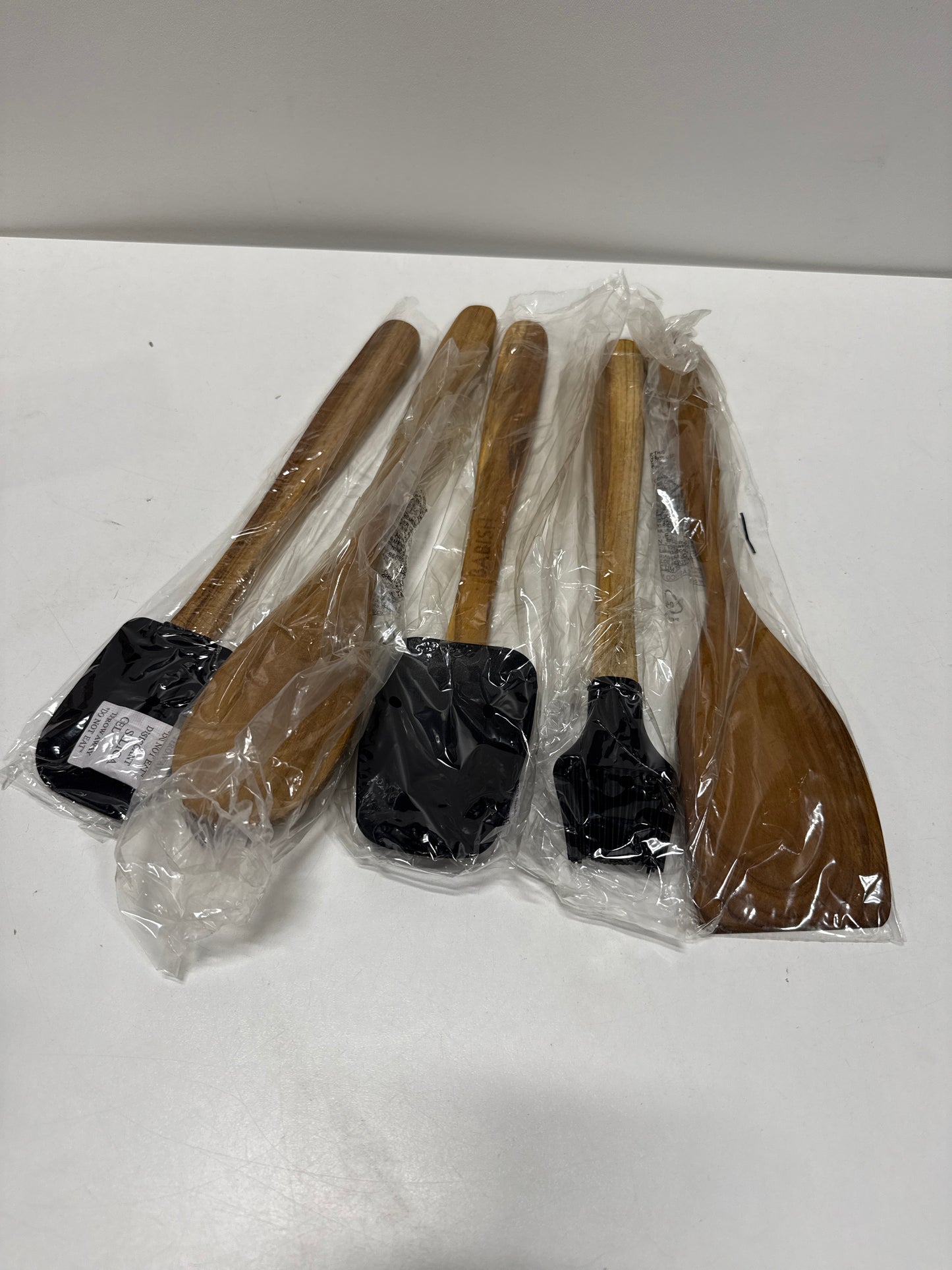 5 Piece Wood and Silicone Essential Kitchen Tool Set in Brown