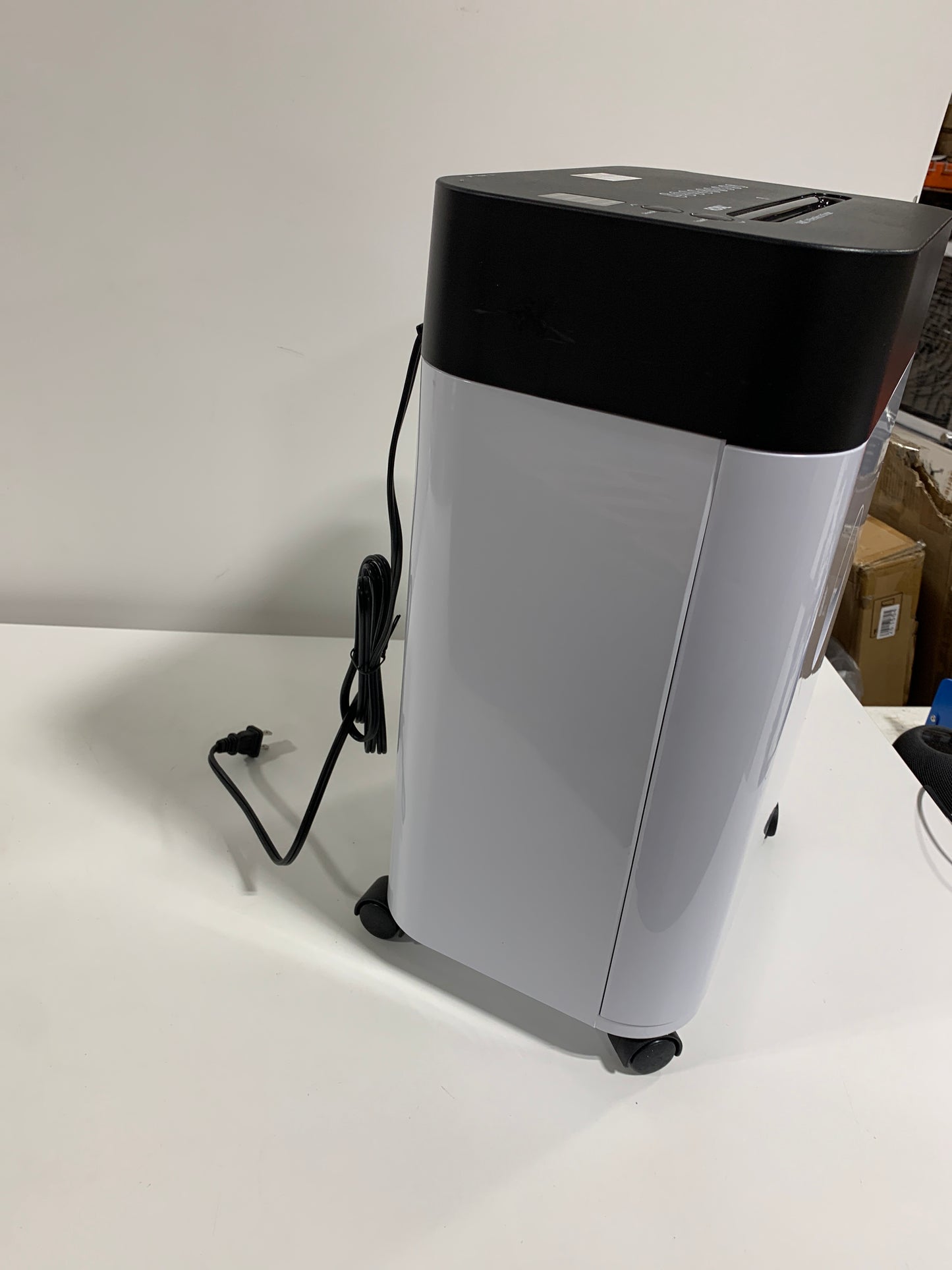 See Desc Royal 14-Sheet Micro Cut Paper Shredder