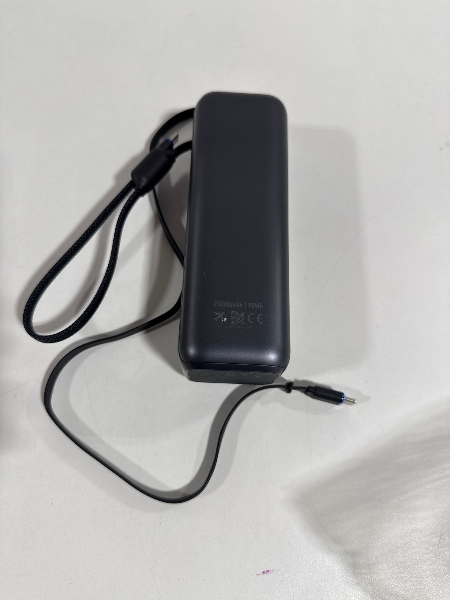 See Desc Anker - Laptop Power Bank (25K, 165W, Built-In and Retractable Cables) - Black
