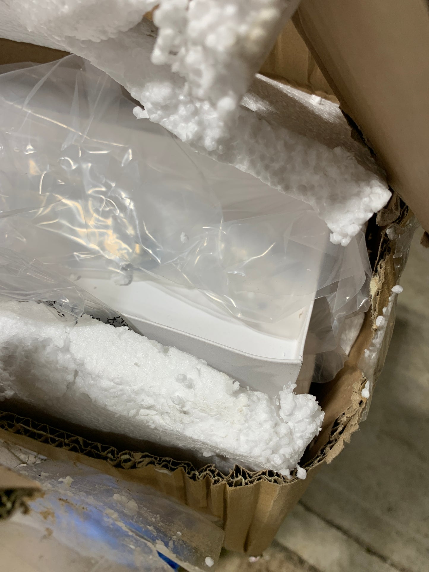 Dent SineRise LED Modern Bathroom Vanity Light Fixtures (5-Light, 40-Inch, Dimmable), Matte White Modern Acrylic Bathroom Wall Lighting Fixtures Over Mirror (Cool White 6000K)