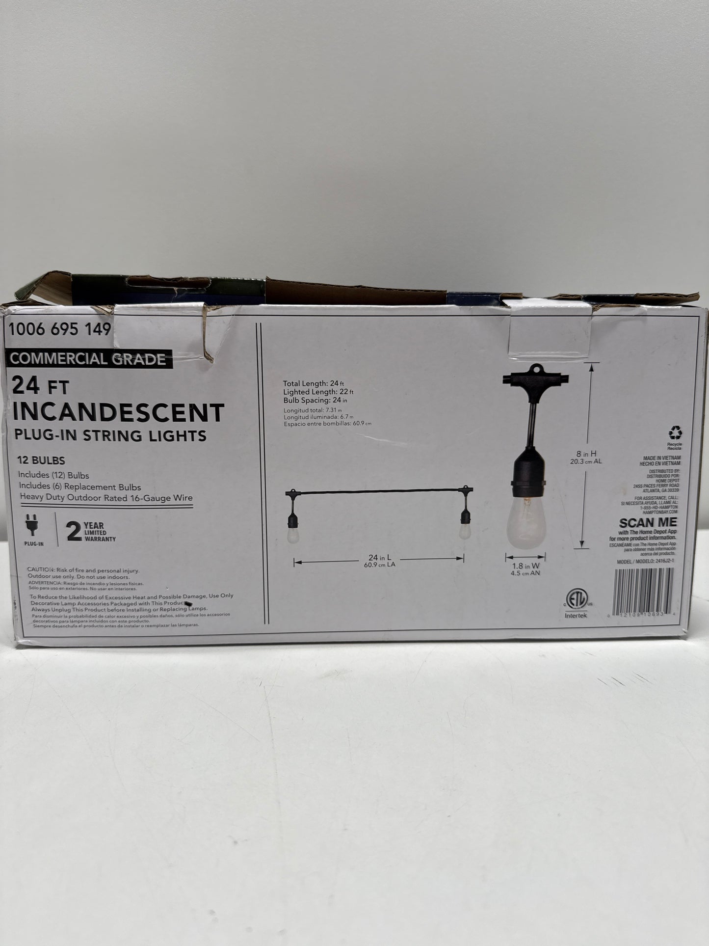 Used 12-Light 24 Ft. Indoor/Outdoor Plug-in Incandescent Edison Bulb String Light