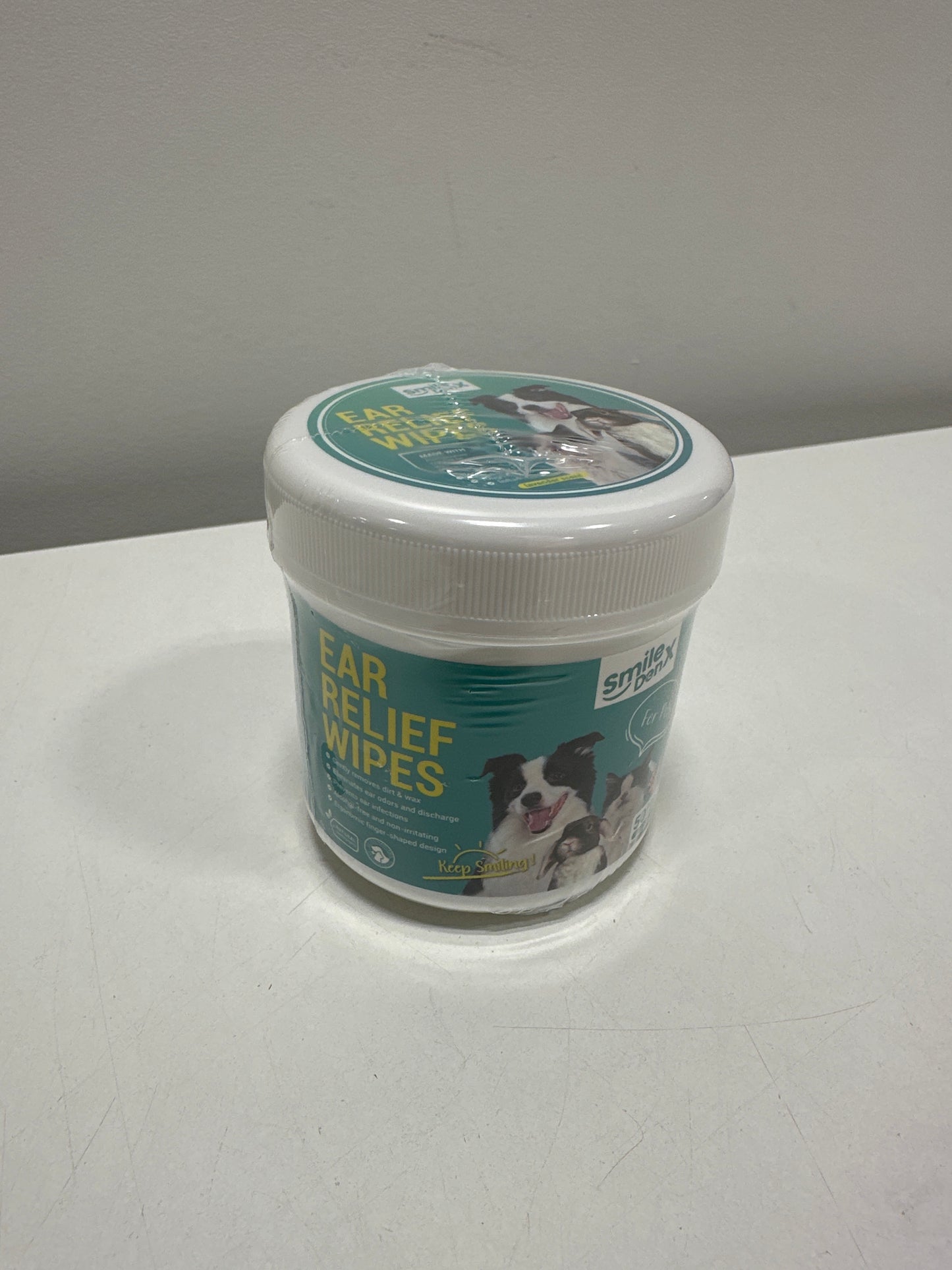 SmileDenX Dog Ear Cleaner Wipes - Dog Ear Infection Treatment Fast Relief from Ear Itching and Inflammation, Cat Ear Wipes Gently Remove Ear Wax Debris and Smelly (50 Pcs, Lavender)