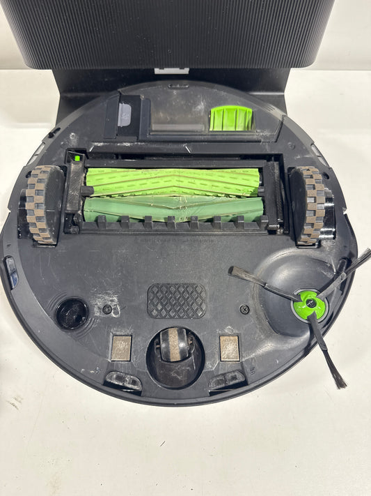 Used Roomba Combo J5+ Self-Emptying Robotic Vacuum and Mop