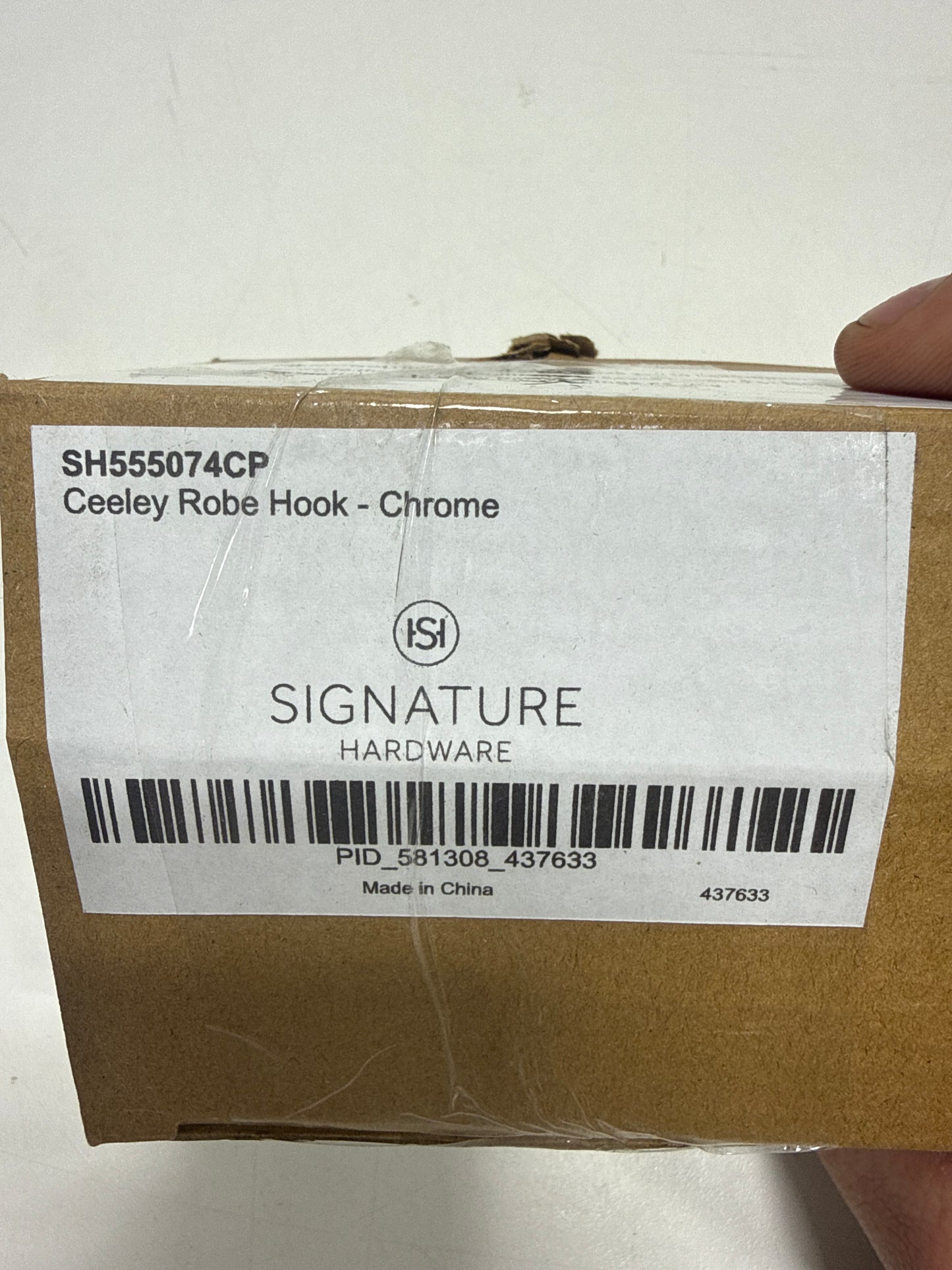 Scratch Signature Hardware 916739 Ceeley Single Robe Hook Chrome