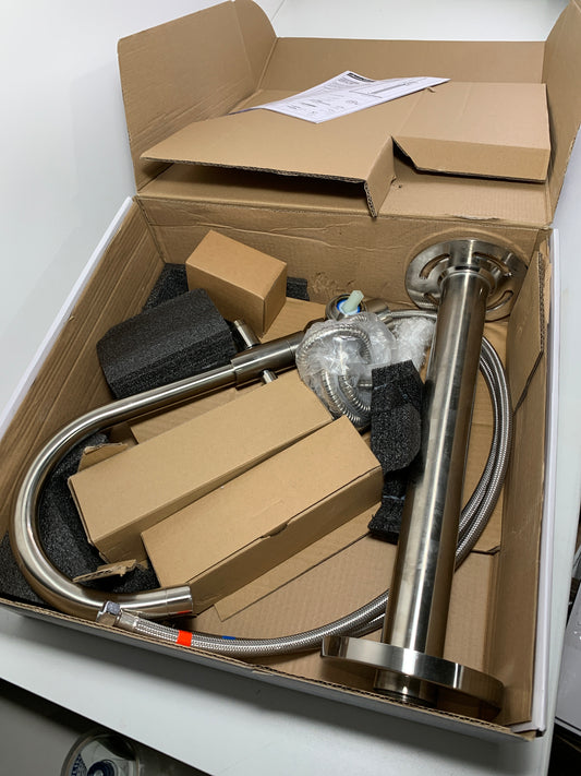 Cadet Single-Handle Freestanding Roman Tub Faucet with Hand Shower in Brushed Nickel