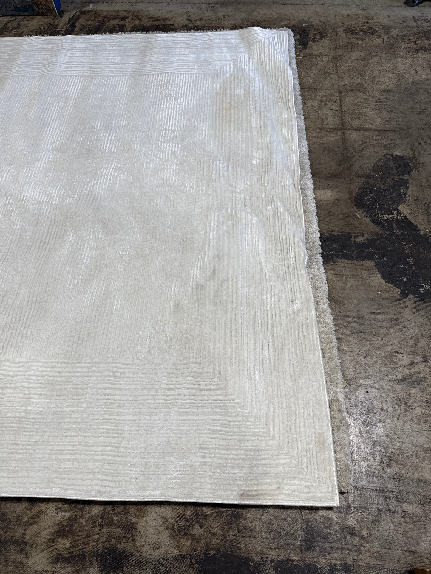 Used Hampton Court Area Rug Collection, Gaspar Ivory 8 x 10