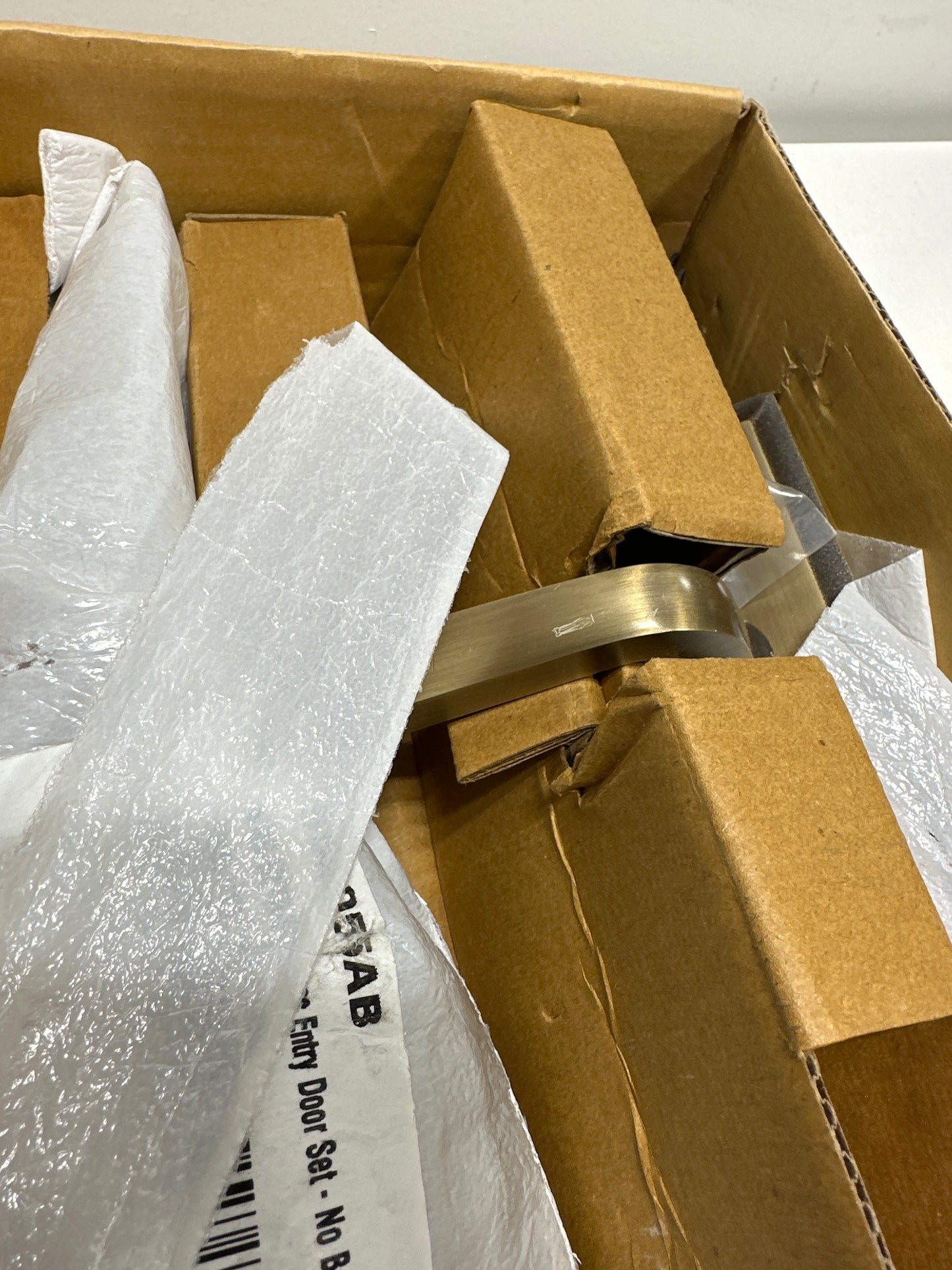 Scratch Signature Hardware 953385-KE-LH-238 Aurick Left Handed Solid Brass Keyed Entry Door Lever Set with 2-3/8" Backset Antique Brass