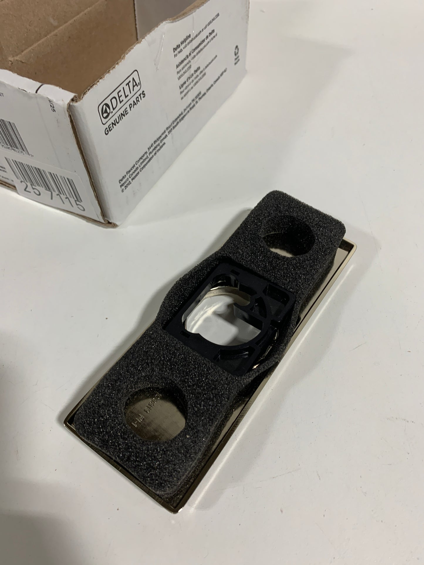 Delta Pivotal 6" Brass Escutcheon Plate for Single Hole Faucet - with 3 Hole Gasket