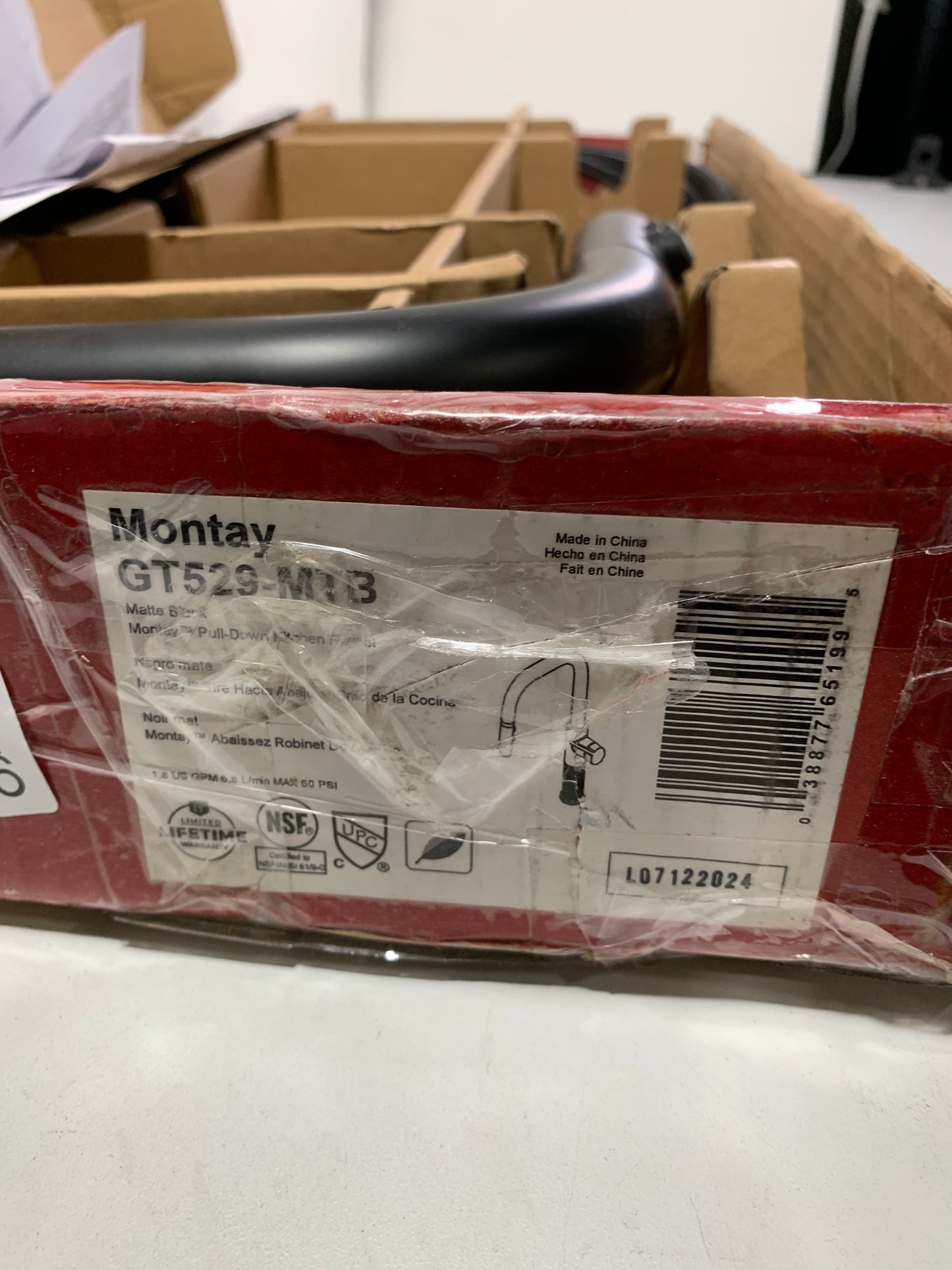 Montay Single-Handle Pull Down Sprayer Kitchen Faucet in Matte Black