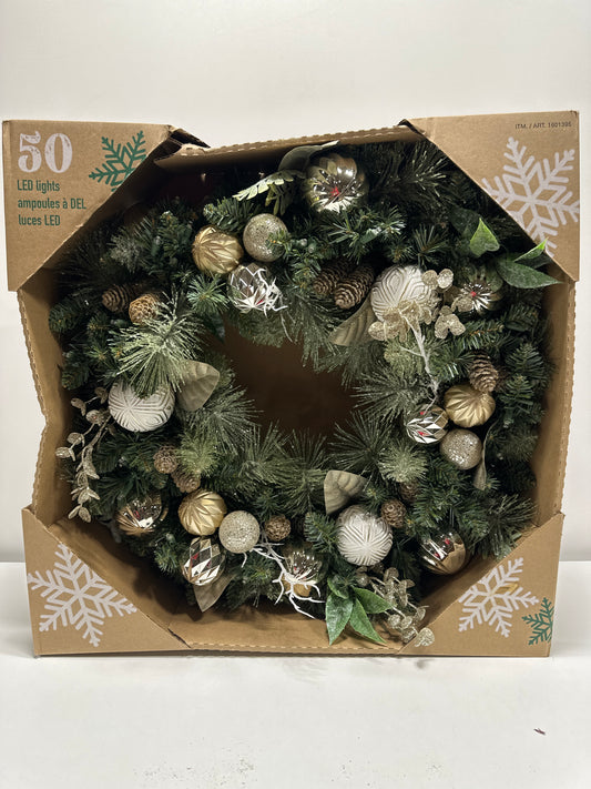Kirkland 76.2 cm (30 in.) Pre-Lit Wreath with 50 Battery Operated LED Lights - *Christmas & Seasonal