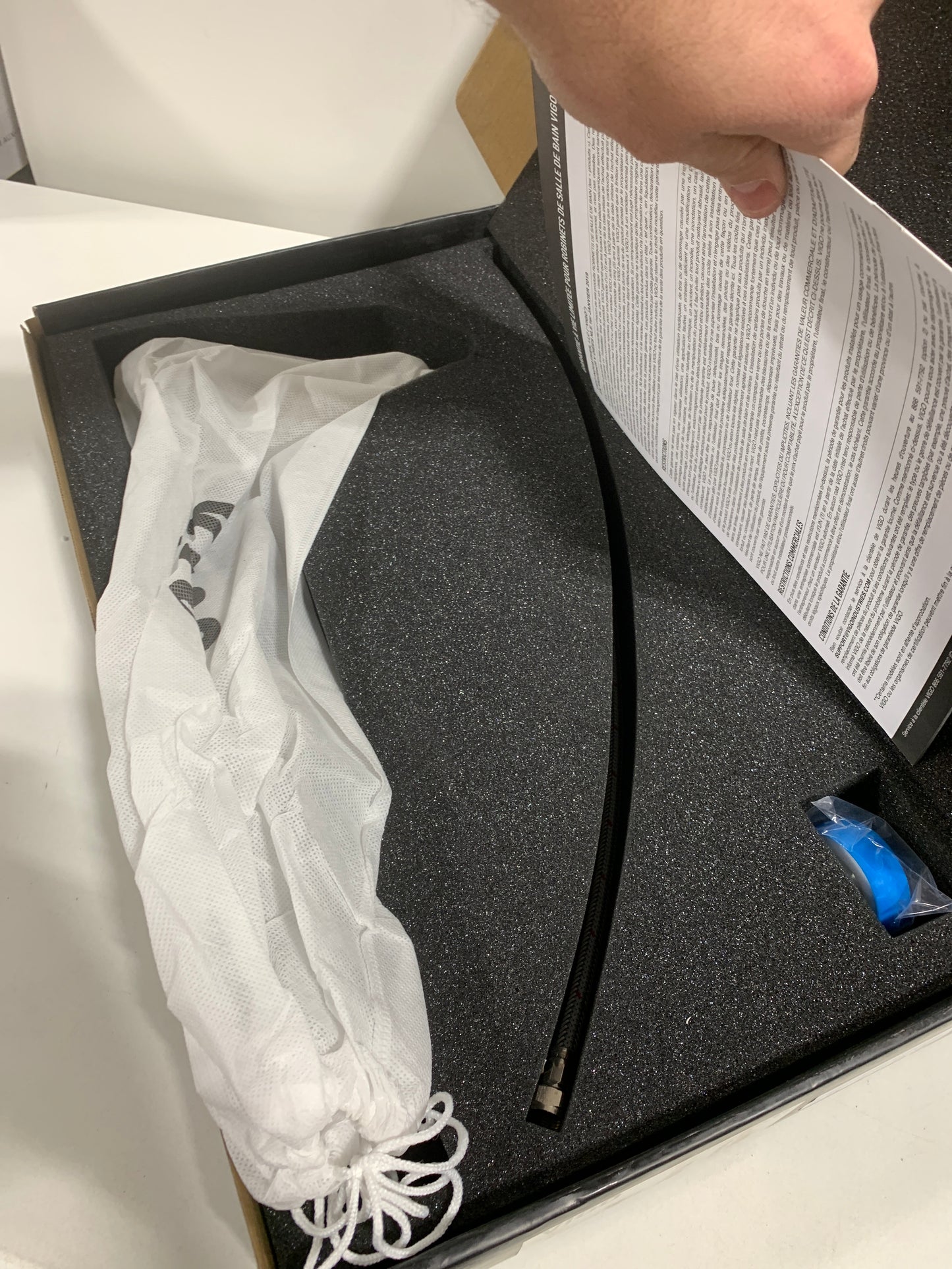 VIGO Lexington 10'' H Single Handle Single-Hole Bathroom Vessel Faucet in Matte Gold and Carbon Fiber-VG03028MGMB