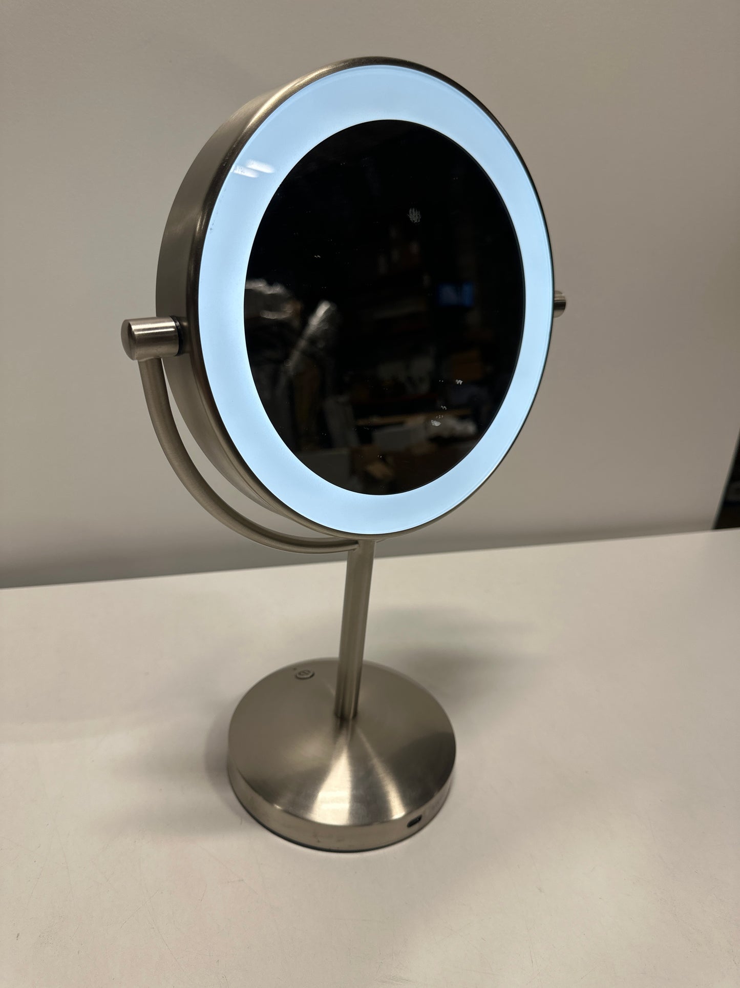 Used Conair Rechargeable Vanity Mirror Nickel