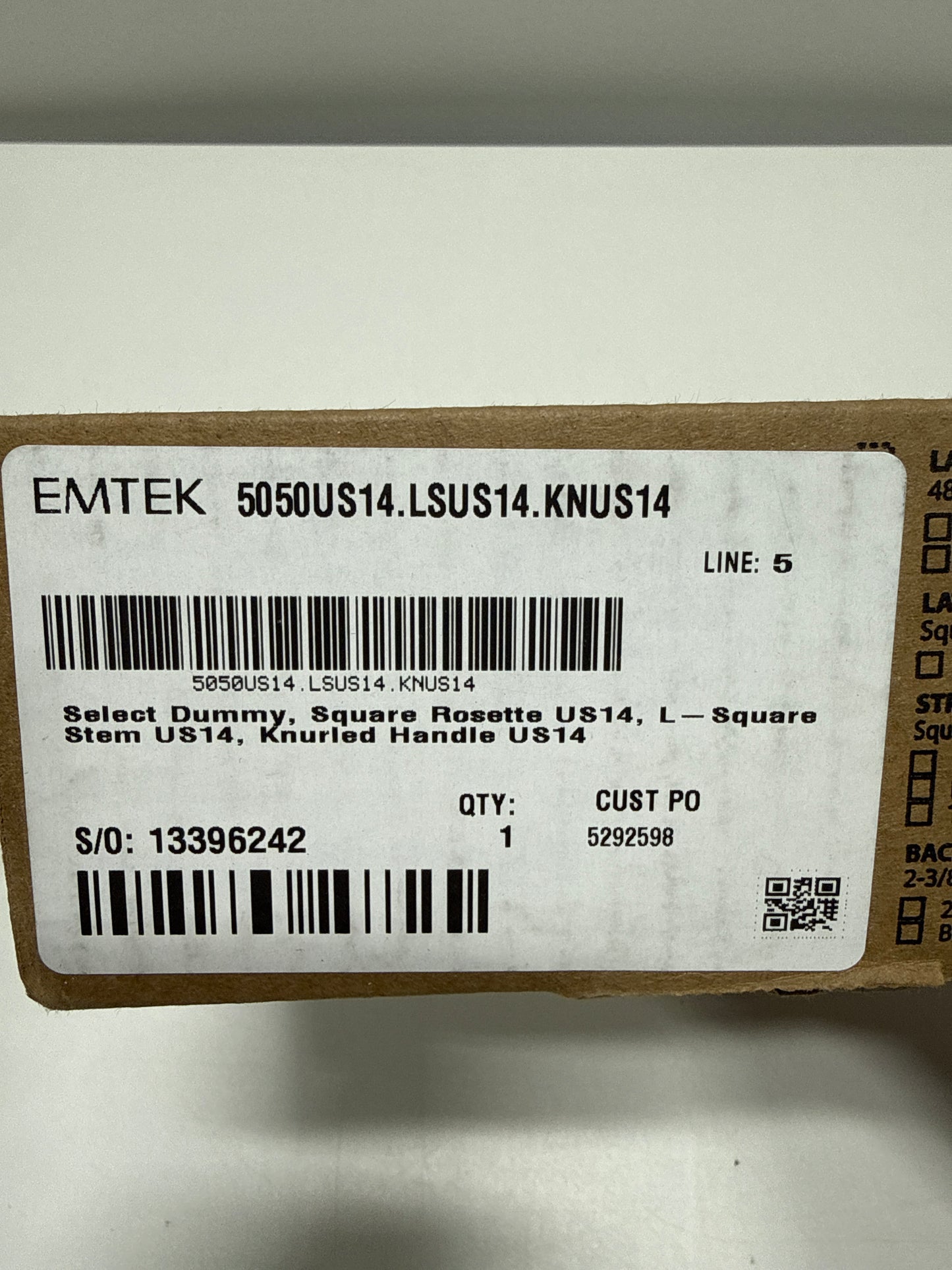 Emtek Knurled L-Square Left Handed Non-Turning Two-Sided Dummy Door Lever Set with Square Rose from the SELECT Brass Collection Model: 5050US14.LSUS14.KNUS14.LH