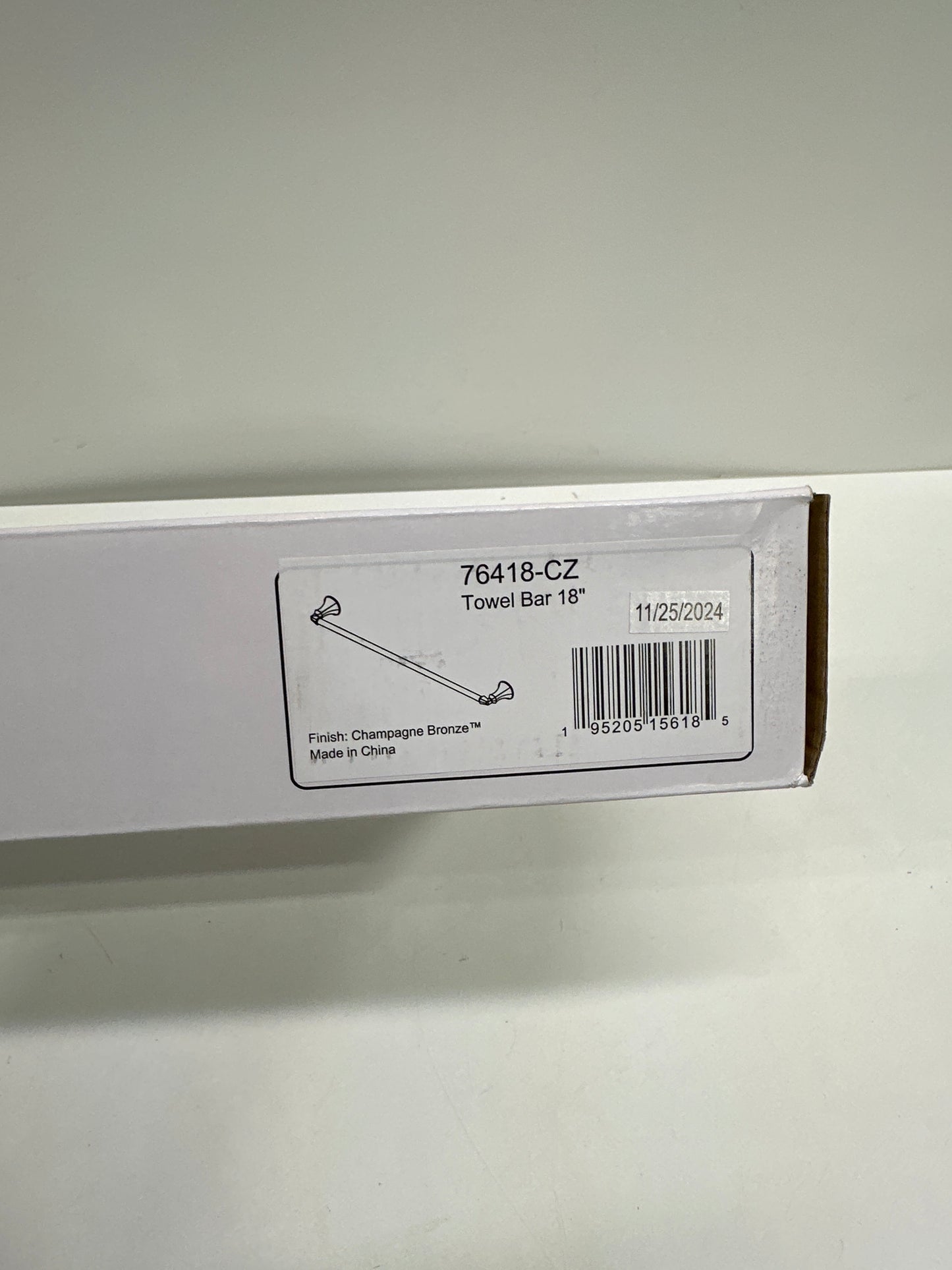 Delta 76418 Ashlyn 18" Towel Bar - Champagne Bronze