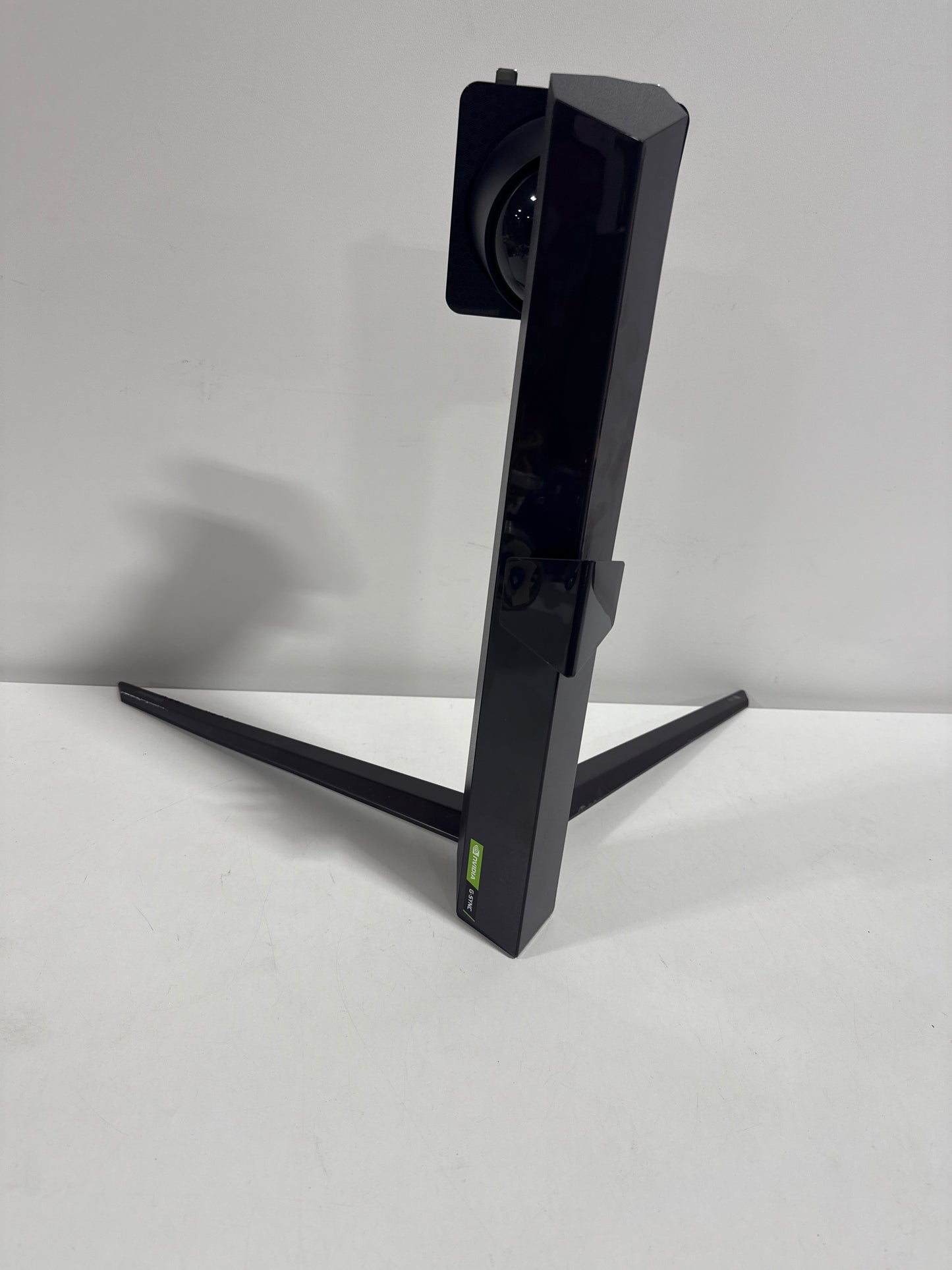 Stand for LG UltraGear 45" QHD 240Hz 0.03ms GTG Curved OLED G-Sync Gaming Monitor (45GR95QE-B) - Black