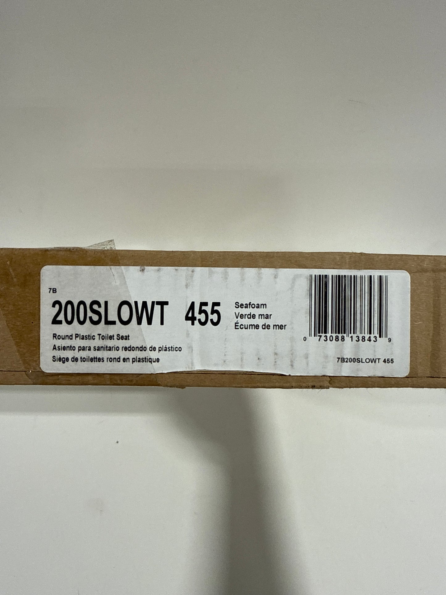 Bemis 200SLOWT Lift-Off Plastic Round Slow-Close Toilet Seat