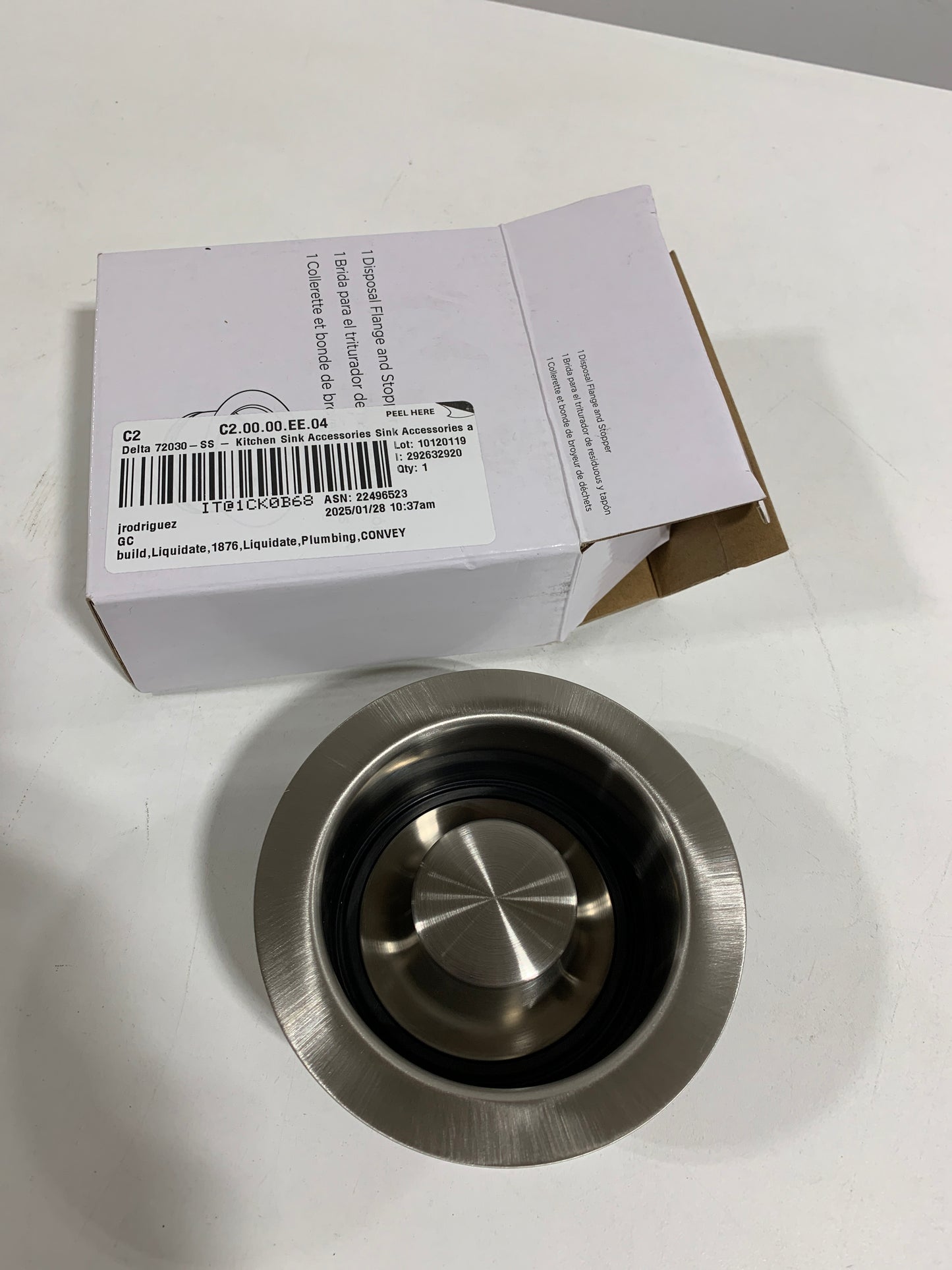 Delta 72030 Garbage Disposal Flange and Stopper for Standard Kitchen Sink