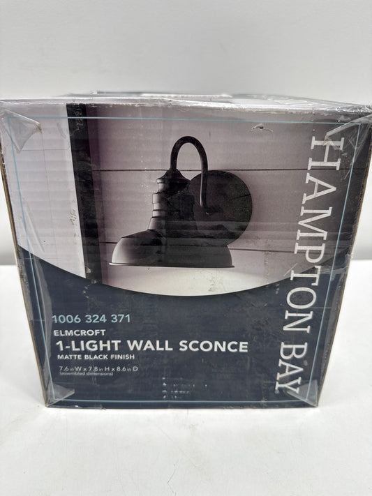 Elmcroft 7.63 in. 1-Light Matte Black Farmhouse Wall Sconce with Metal Shade