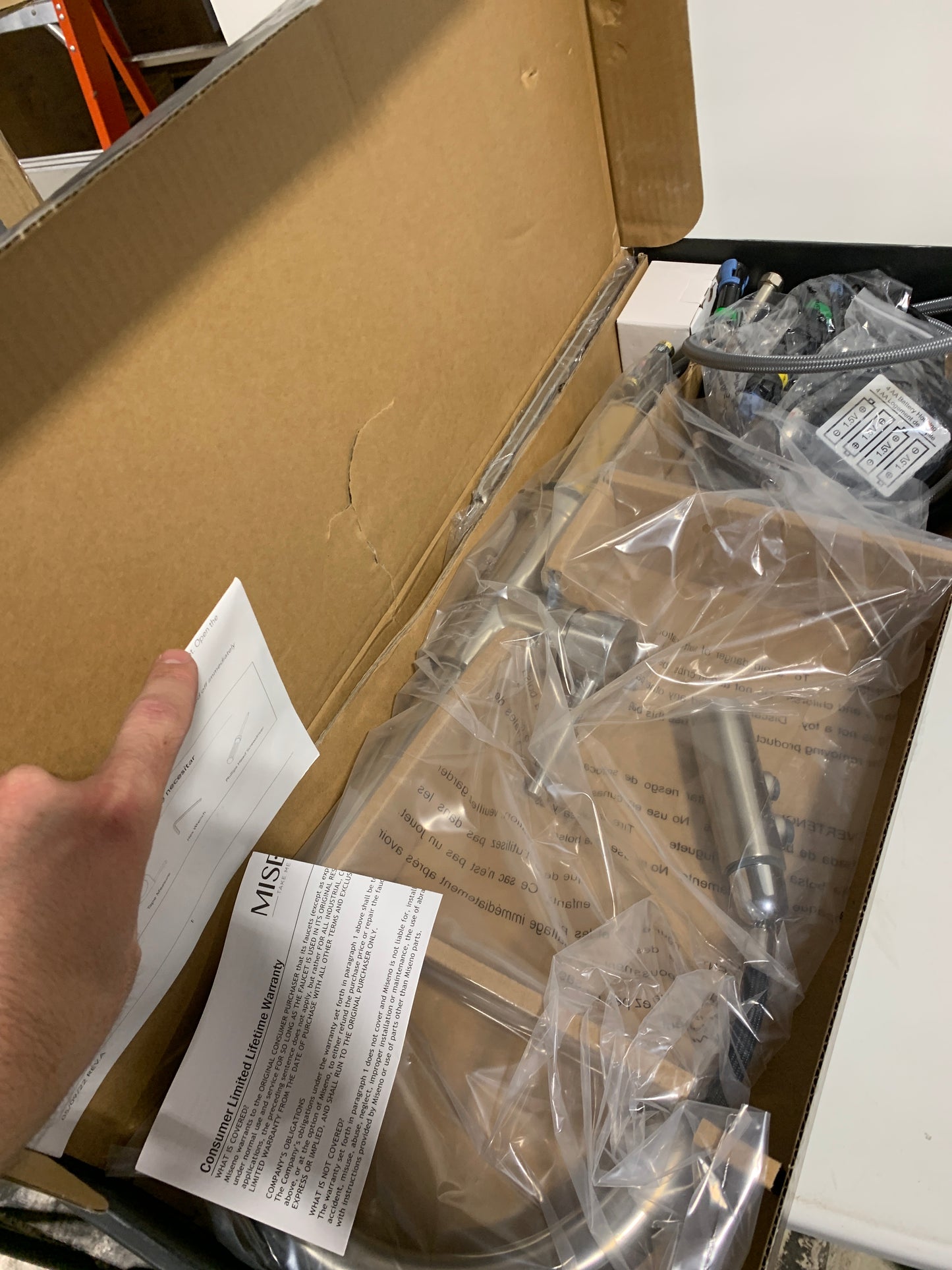 Miseno MNO191E Mia 1.75 GPM Single Hole Pull Down Electronic Sensor Kitchen Faucet