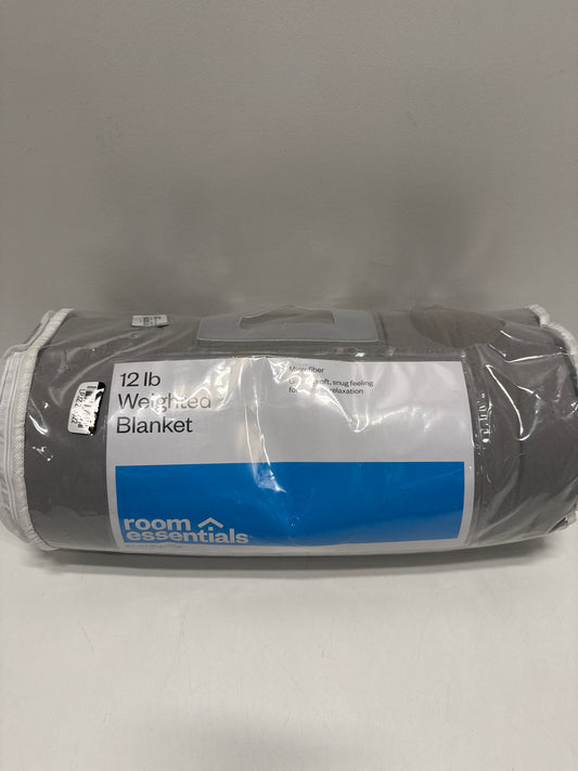 50"x70" 12lbs Weighted Blanket Gray - Room Essential