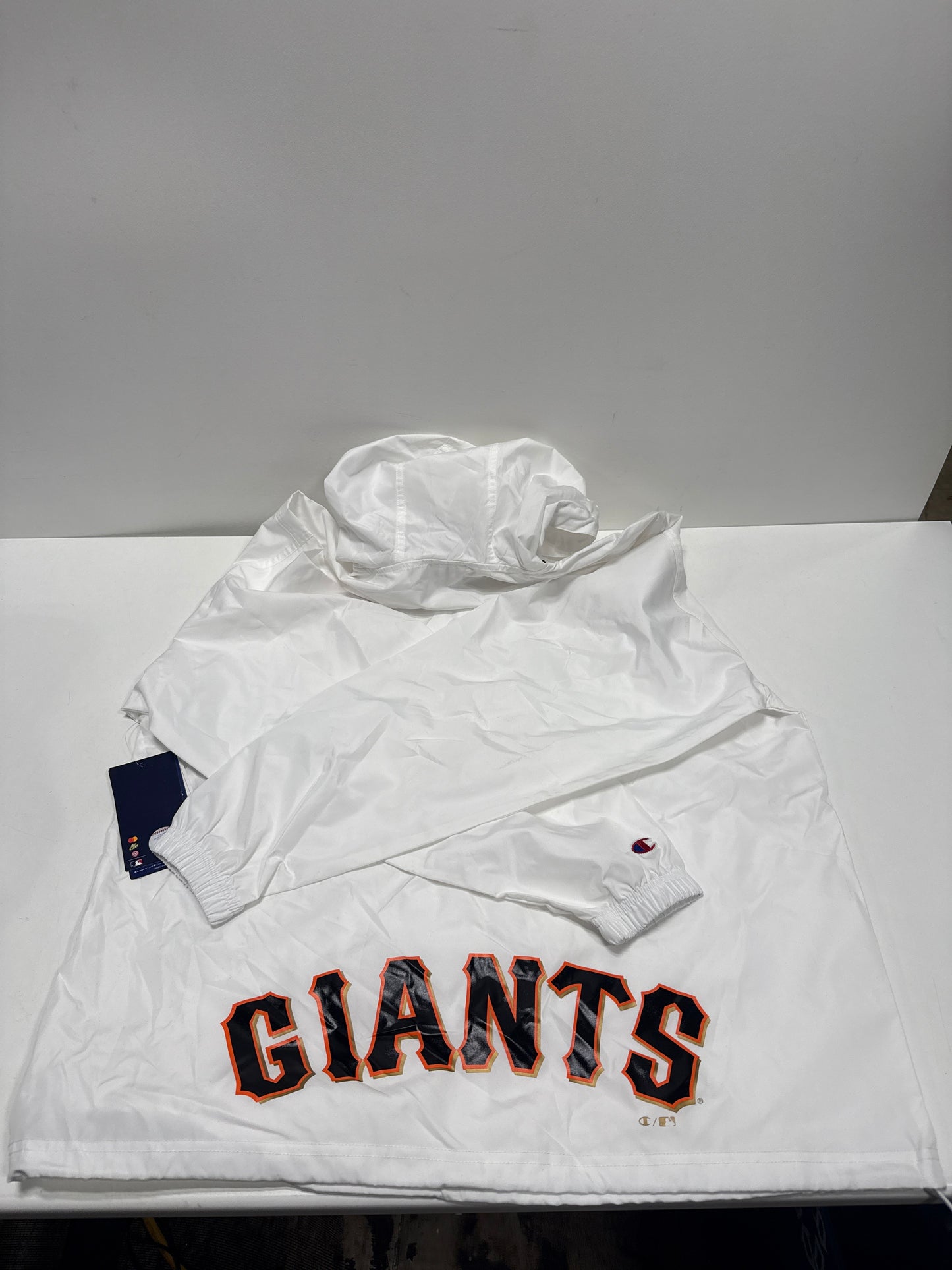MLB San Francisco Giants Men's Champion White Packable Jacket - L