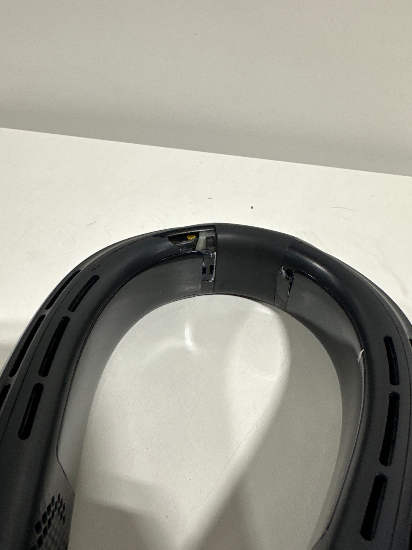 Used Coolify 2S Bladeless 1.5 in. Wearable Neck Air Conditioner and Heater 3-Speeds