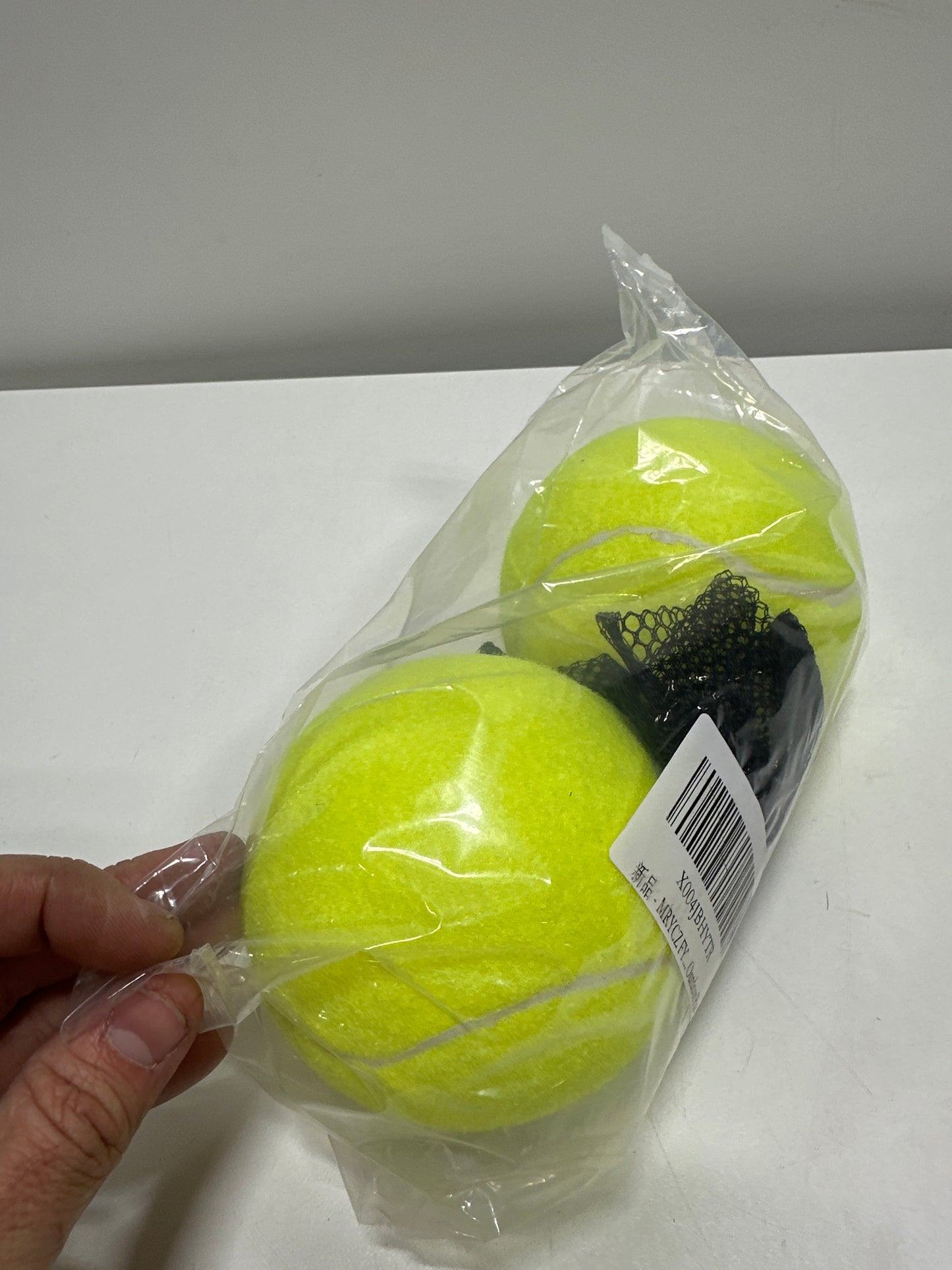 MRYCZ FYRHD Tennis Ball Dog Toys 2 Pack - 4-Inch Durable and Safe Dog Ball, Sound Output from The Large Tennis Balls for Dogs with Mesh Bag, Perfect for Indoor and Outdoor Play