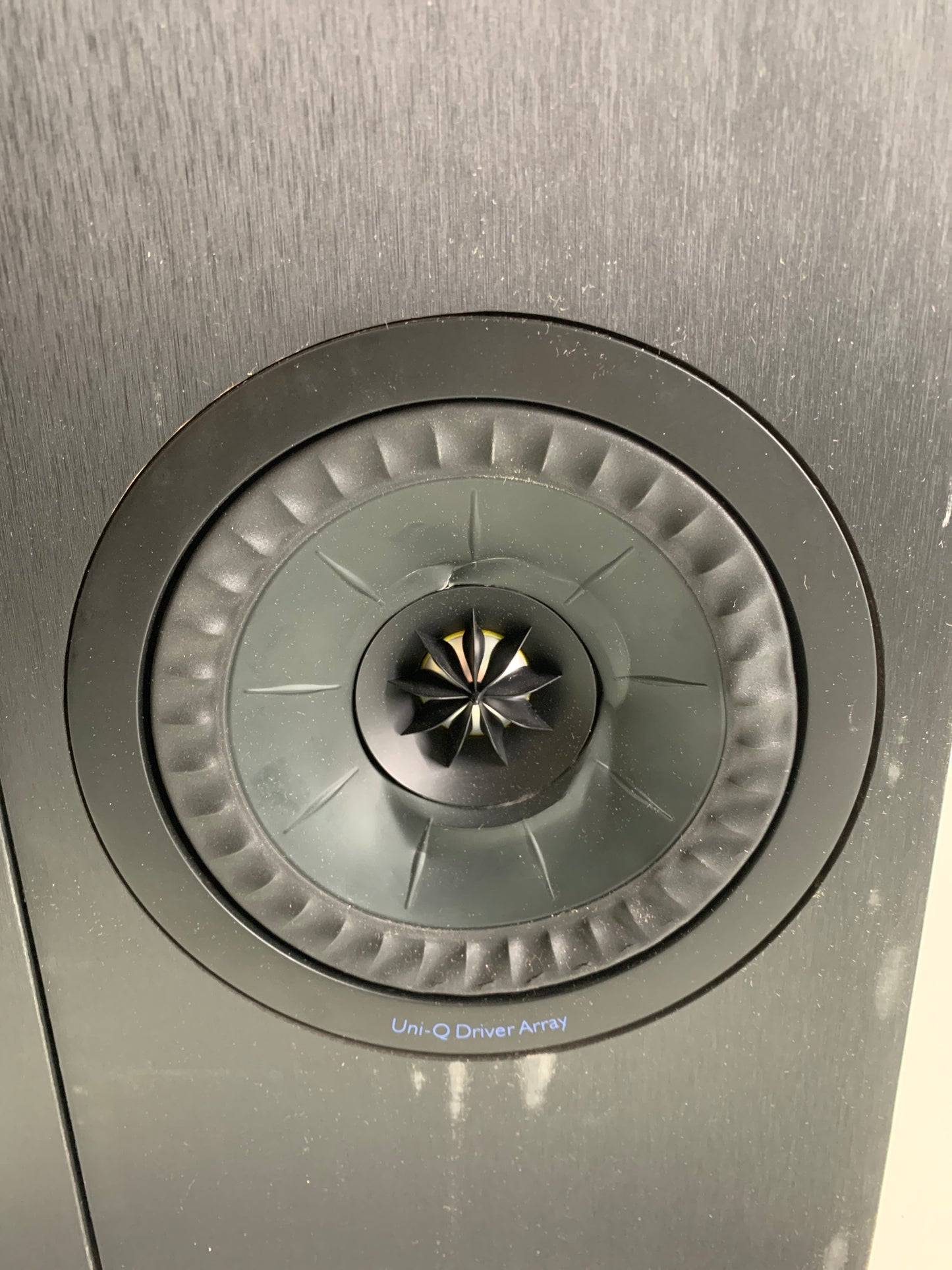 See Desc Used KEF - Q Series 5.25" 2-Way Bookshelf Speakers (Pair) - Satin Black