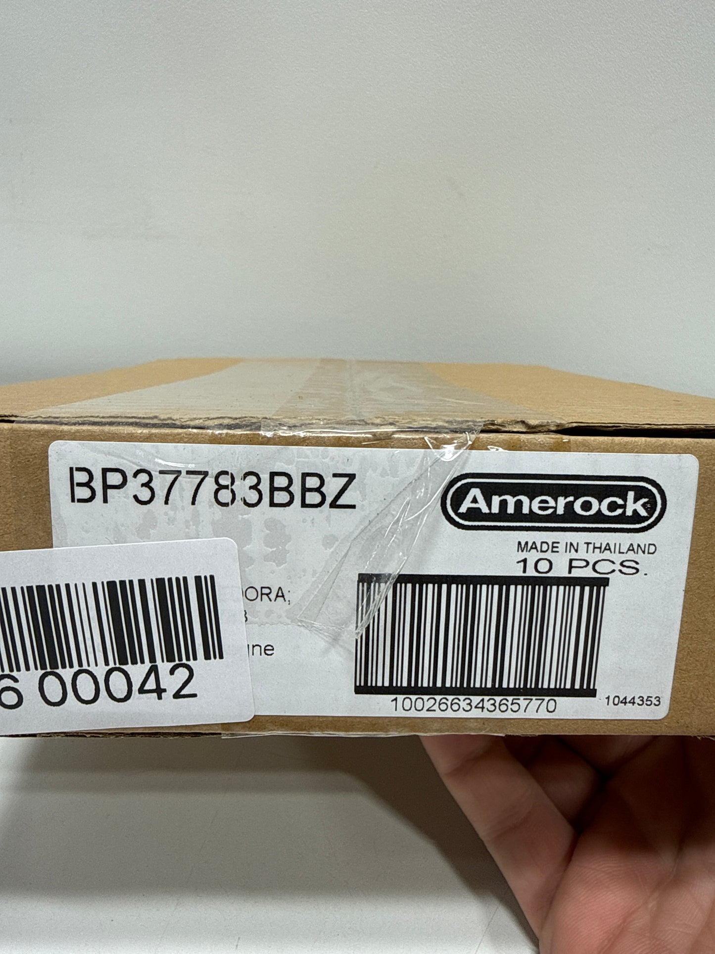 Amerock Medora 5-1/16 Inch (128mm) Center-to-Center Rectangle Golden Champagne Cabinet Pull Backplate