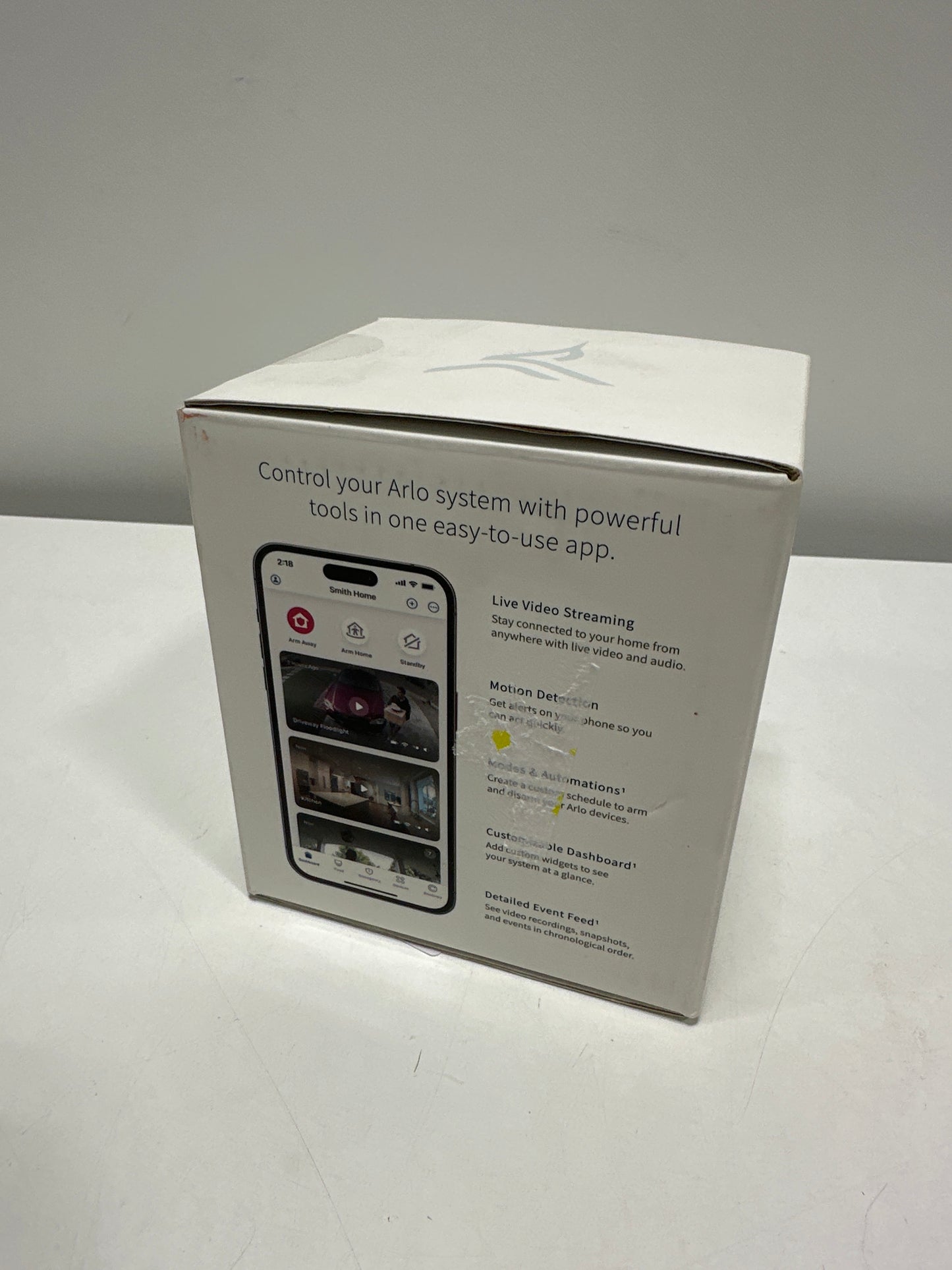 Arlo - Essential 1-Camera Indoor Wired HD Security Camera (2nd Generation) with Automated Privacy Shield - White