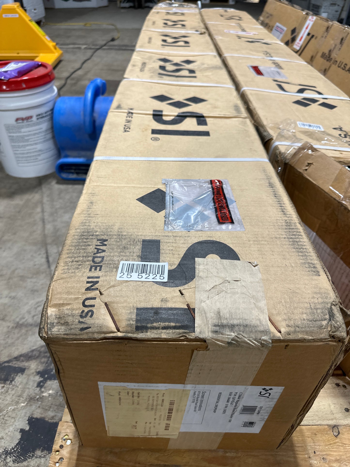 Screen Innovations - 5 Series 120" Fixed Projector Screen - Black/White