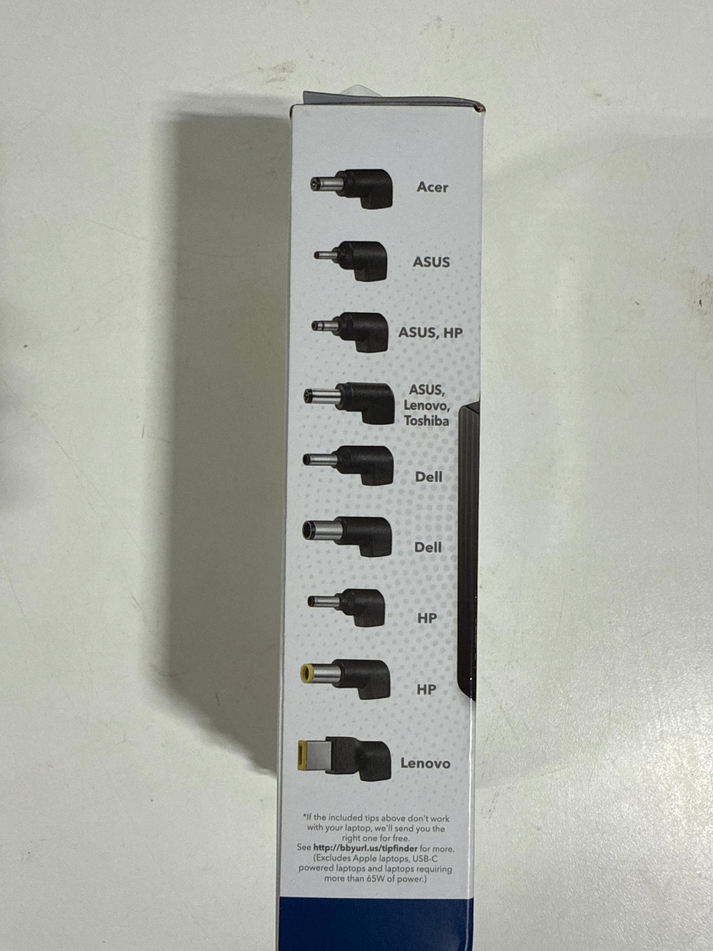 Insignia - Universal 65W Laptop Charger - Black - *Computers & Office