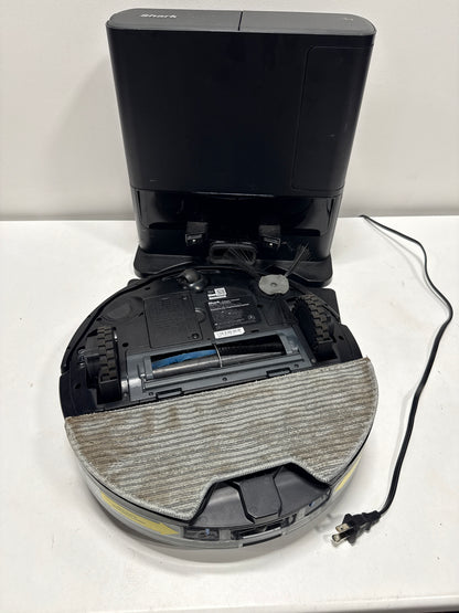 Used Shark - Matrix Self-Emptying Robot Vacuum with Precision Home Mapping and Extended Runtime, Wi-Fi Connected - Black