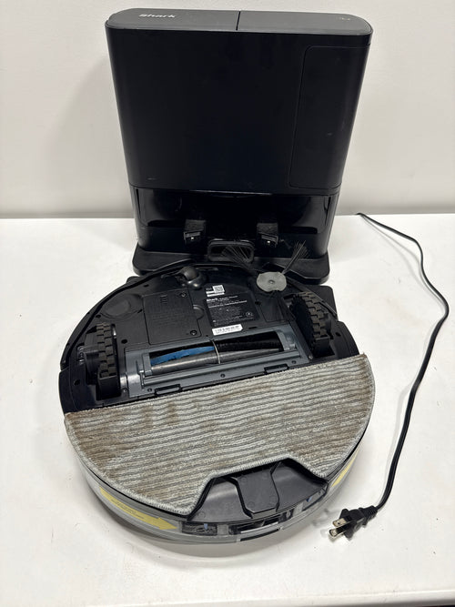 Used Shark - Matrix Self-Emptying Robot Vacuum with Precision Home Mapping and Extended Runtime, Wi-Fi Connected - Black