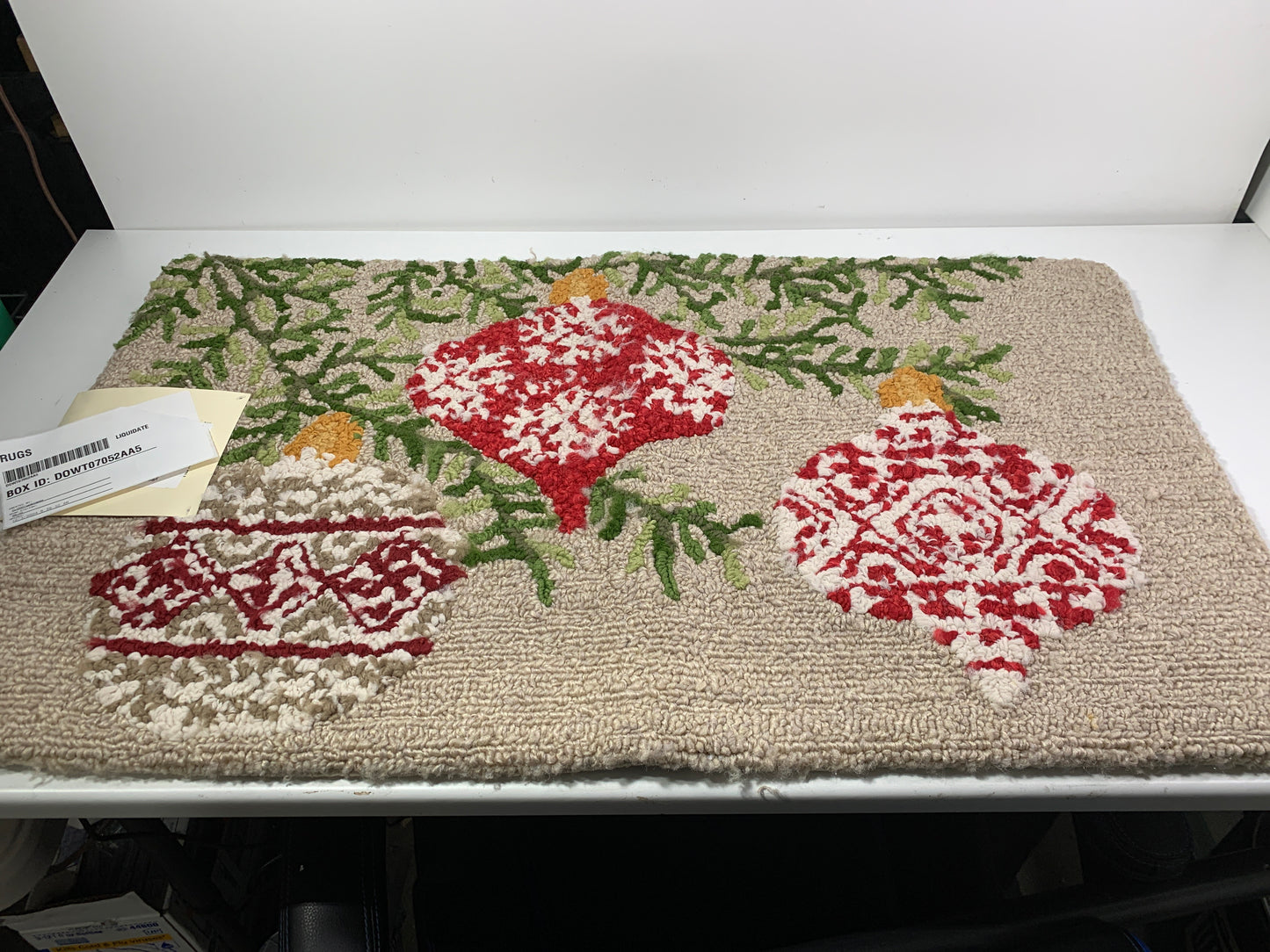 Kirkland Hand Hooked Accent Rug - Holiday Christmas