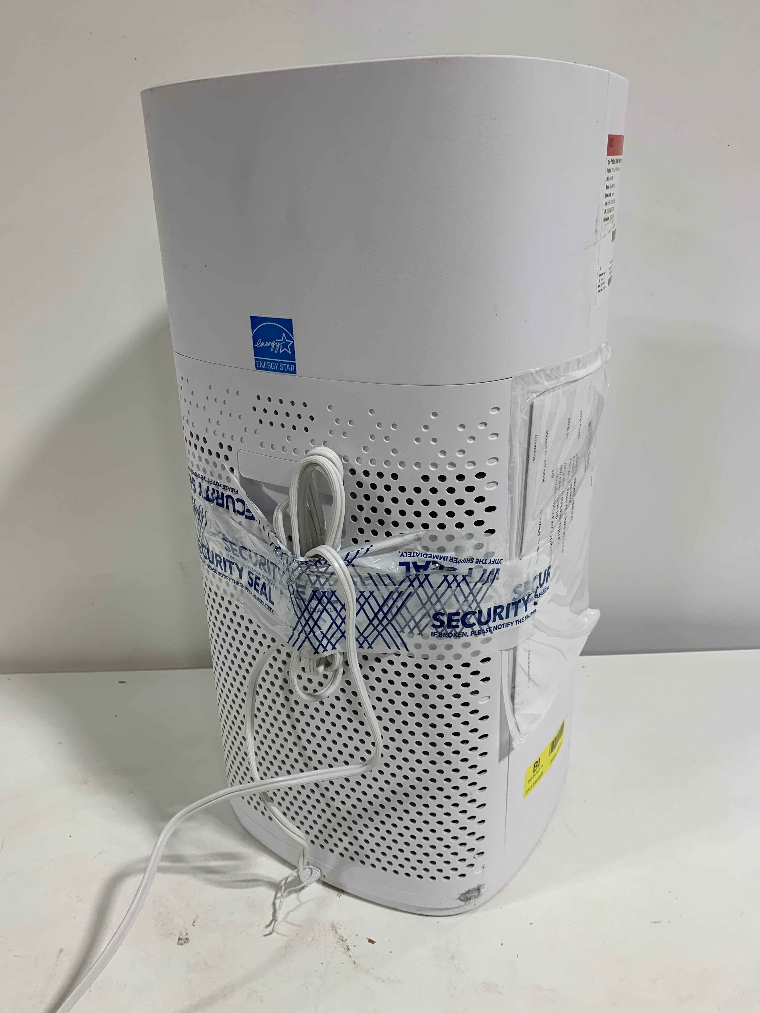 Used Insignia - 375 Sq. Ft. HEPA Air Purifier with ENERGY STAR Certification - White - *Home Environment