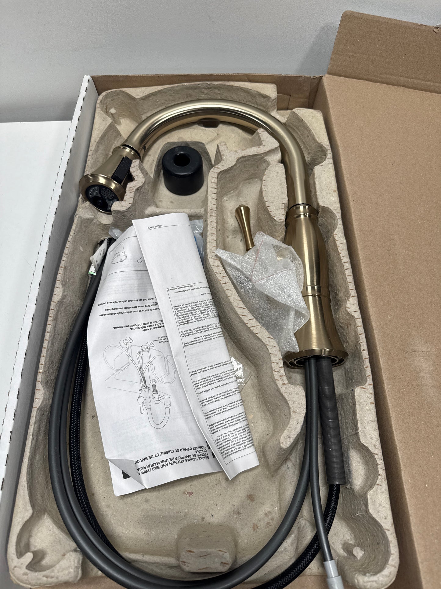 Delta 9197-Dst Cassidy Pull-Down Kitchen Faucet - Lumicoat Champagne Bronze