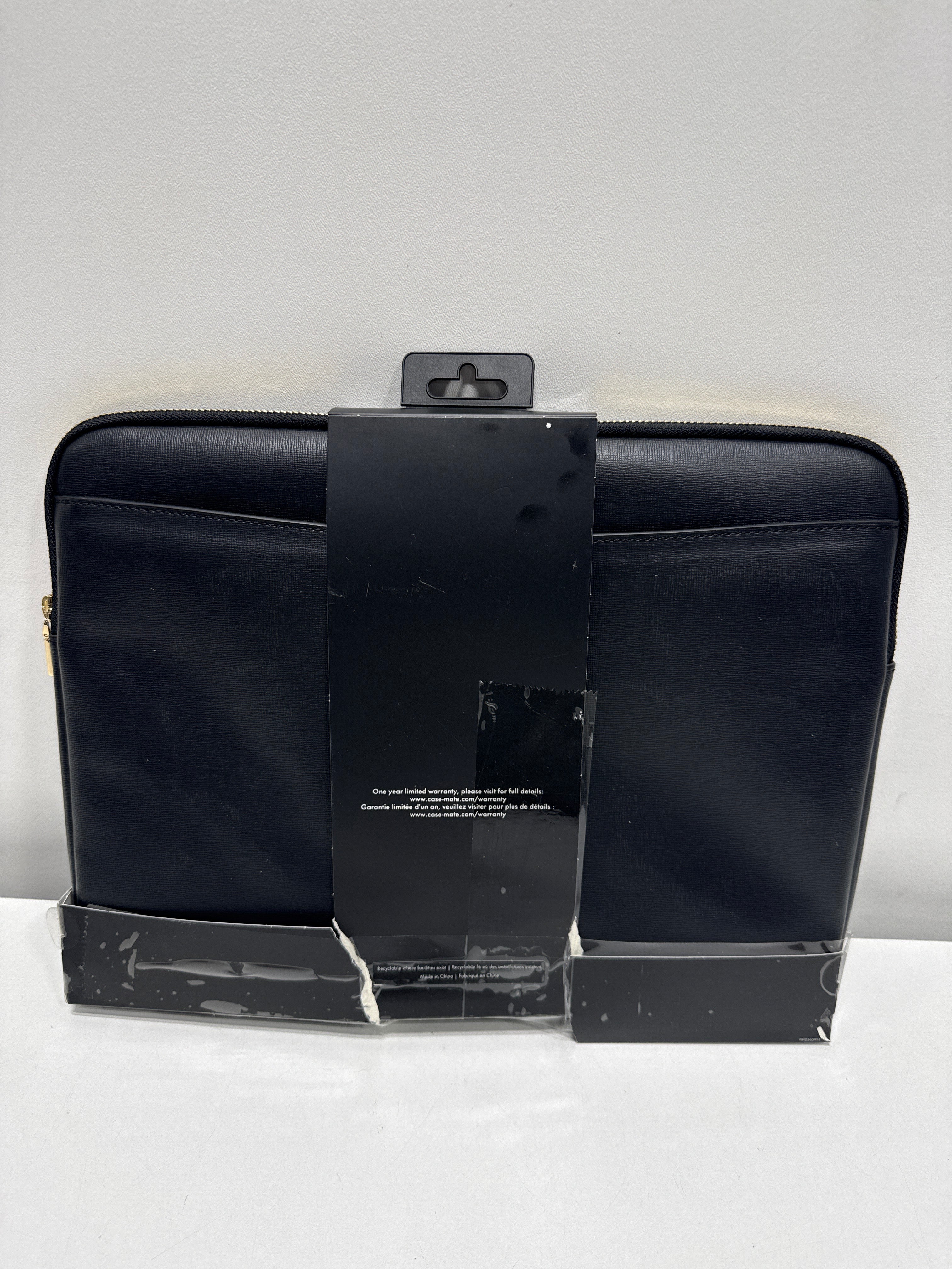 Kate Spade New York Black Saffiano Sleeve - Laptop Sleeve 14"