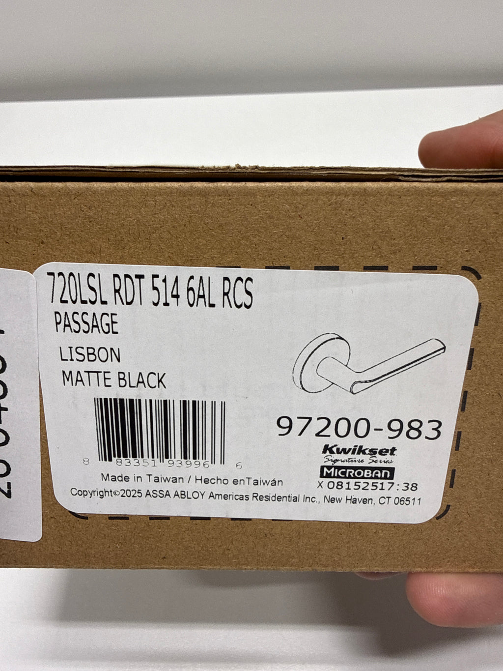 Kwikset 720LSLRDT Lisbon Passage Door Lever Set with Round Rose Matte Black
