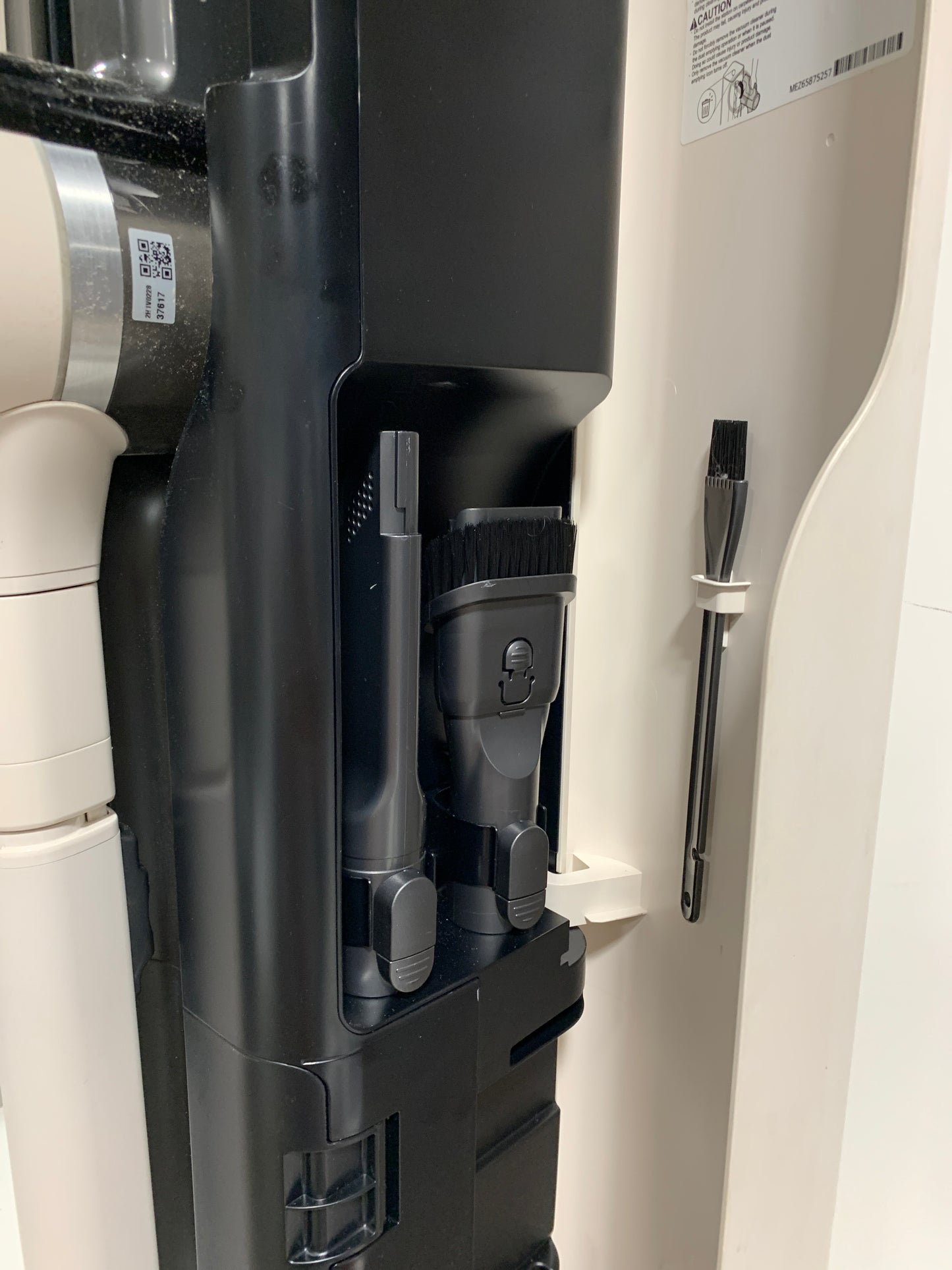 For Parts LG - CordZero All-in-One Wet/Dry Cordless Stick Vacuum with Power Mop - Sand Beige