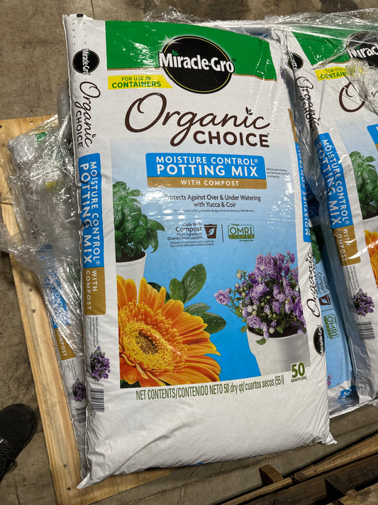 Miracle-Gro Organic Choice, Raised Bed & In-Ground Soil with Compost, 50 qt
